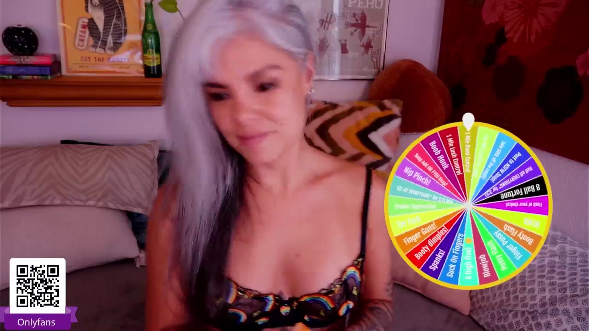 Gallery image thumbnail from AprilJames's myfreecams stream on, 10/05/2025, 19:12 image 3 of 20
