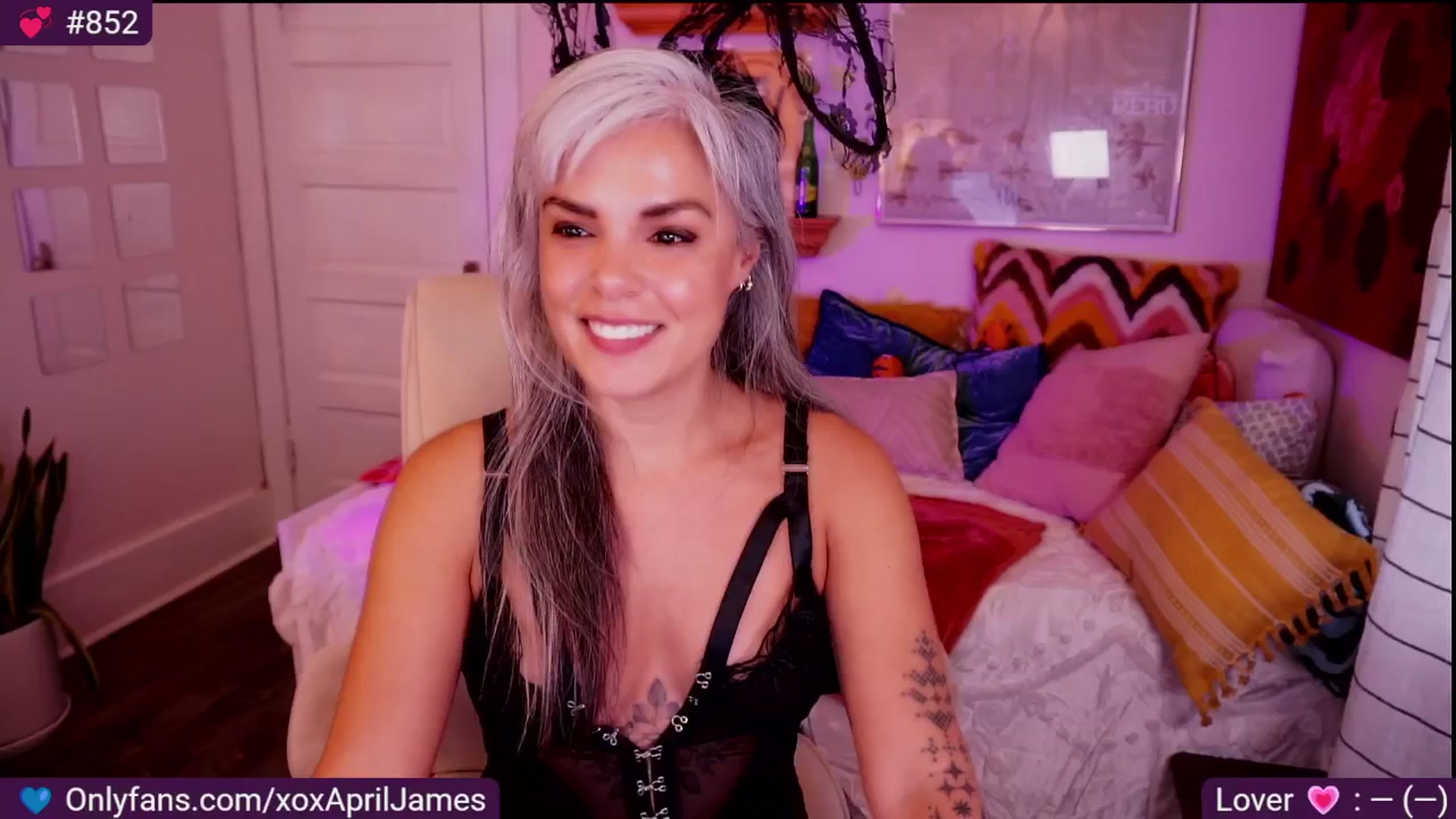 Gallery image thumbnail from AprilJames's myfreecams stream on, 10/10/2025, 23:23 image 1 of 20