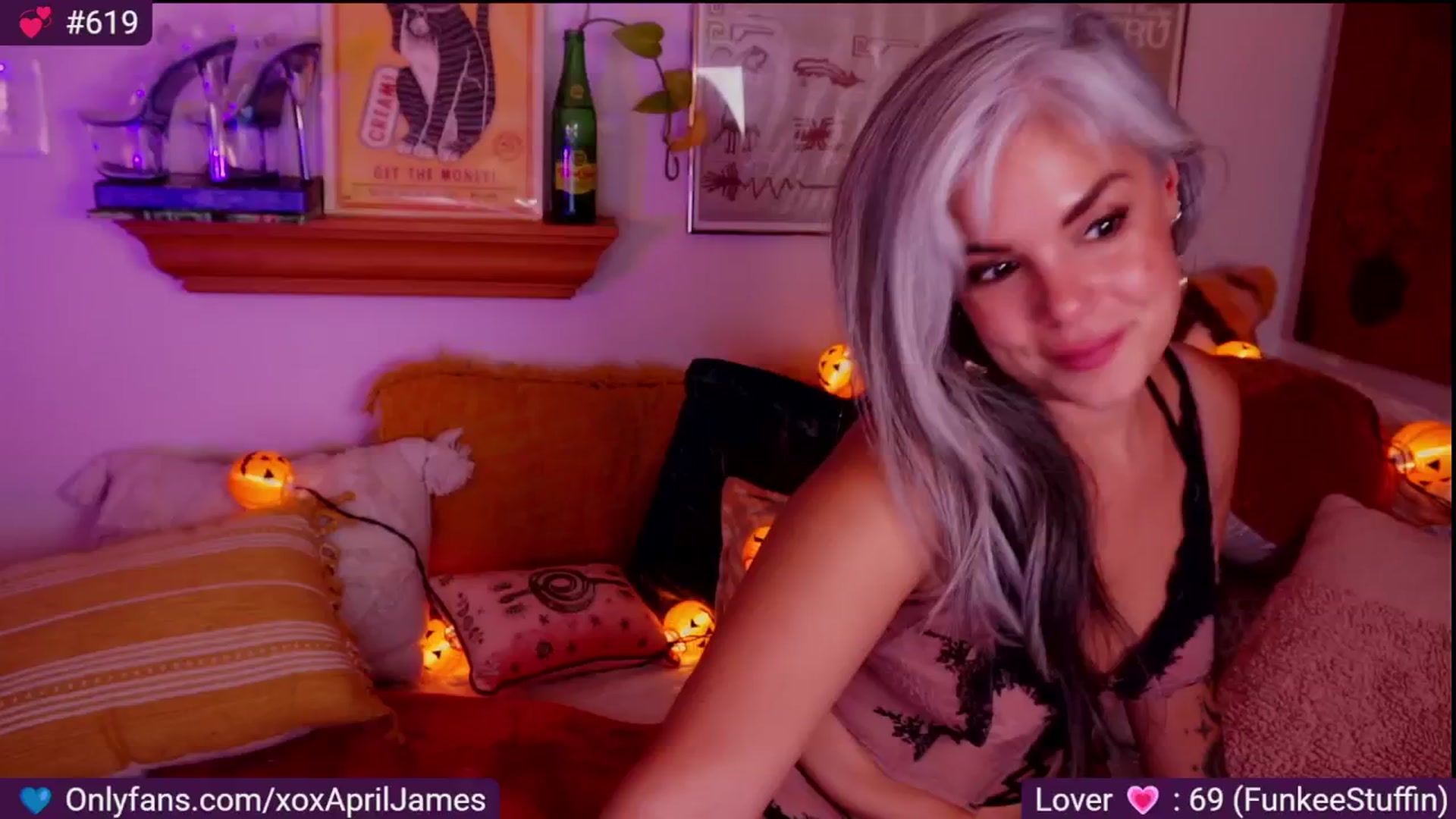 Gallery image thumbnail from AprilJames's myfreecams stream on, 10/19/2025, 24:01 image 18 of 20