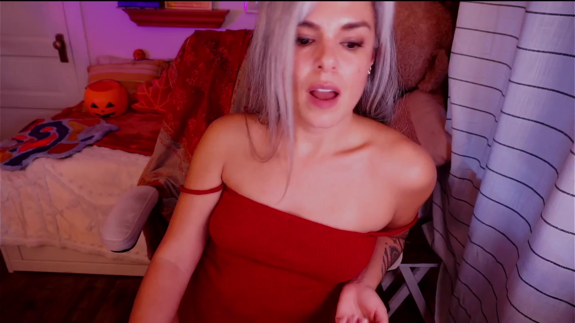 Gallery image thumbnail from AprilJames's myfreecams stream on, 10/23/2025, 03:37 image 3 of 20