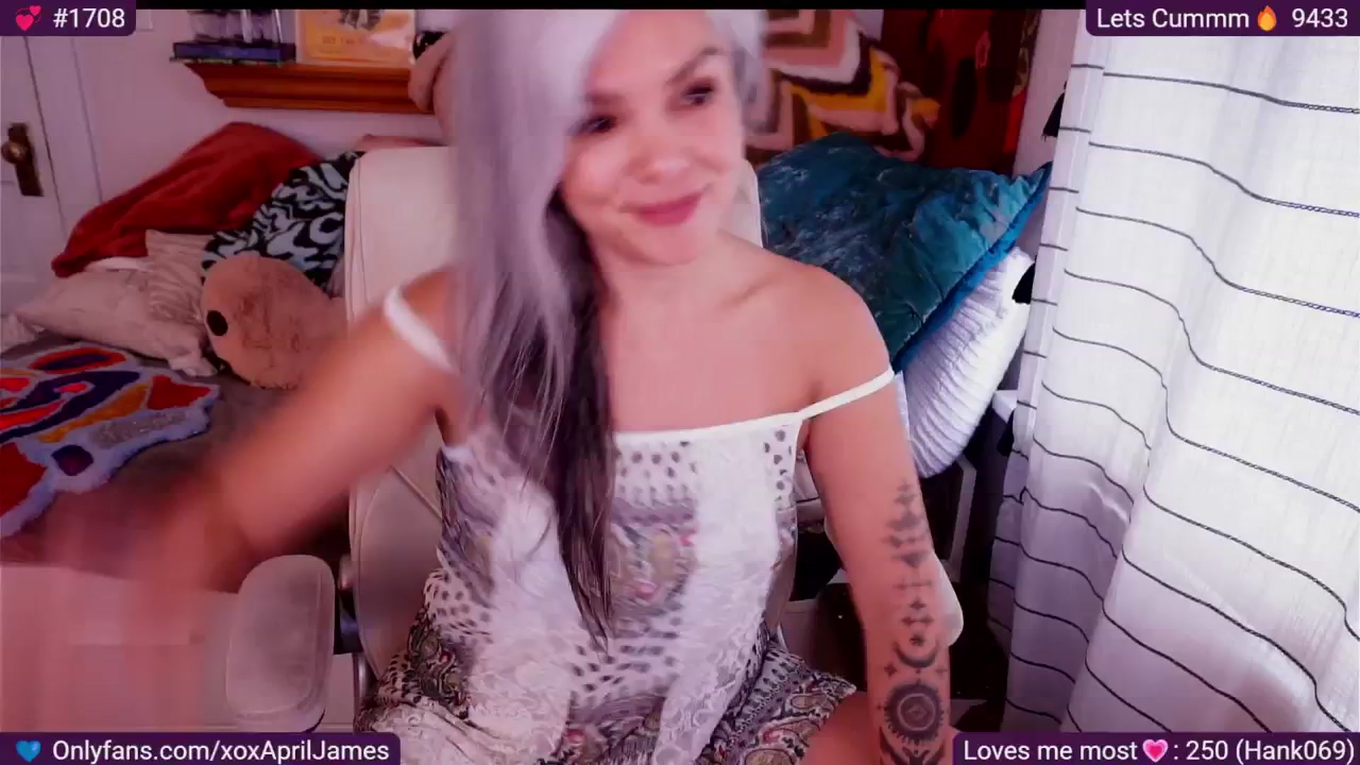 Gallery image thumbnail from AprilJames's myfreecams stream on, 11/02/2025, 20:57 image 5 of 20