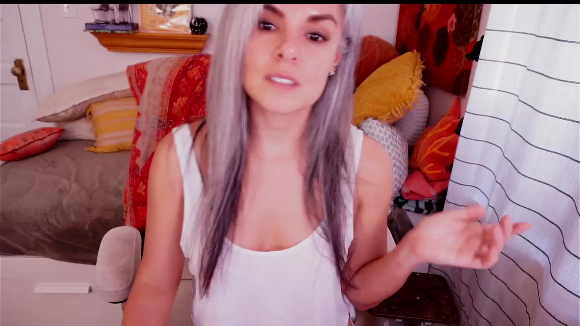 Gallery image thumbnail from AprilJames's myfreecams stream on, 11/13/2025, 22:55 image 2 of 20