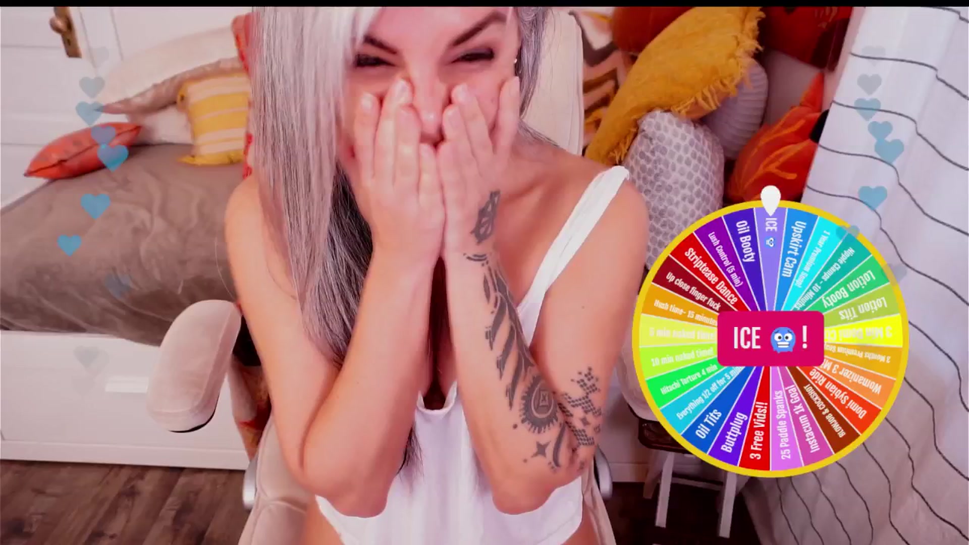 Gallery image thumbnail from AprilJames's myfreecams stream on, 11/13/2025, 22:55 image 14 of 20