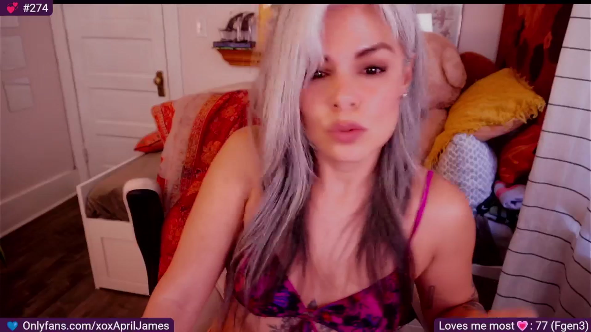 Gallery image thumbnail from AprilJames's myfreecams stream on, 11/14/2025, 23:05 image 14 of 20