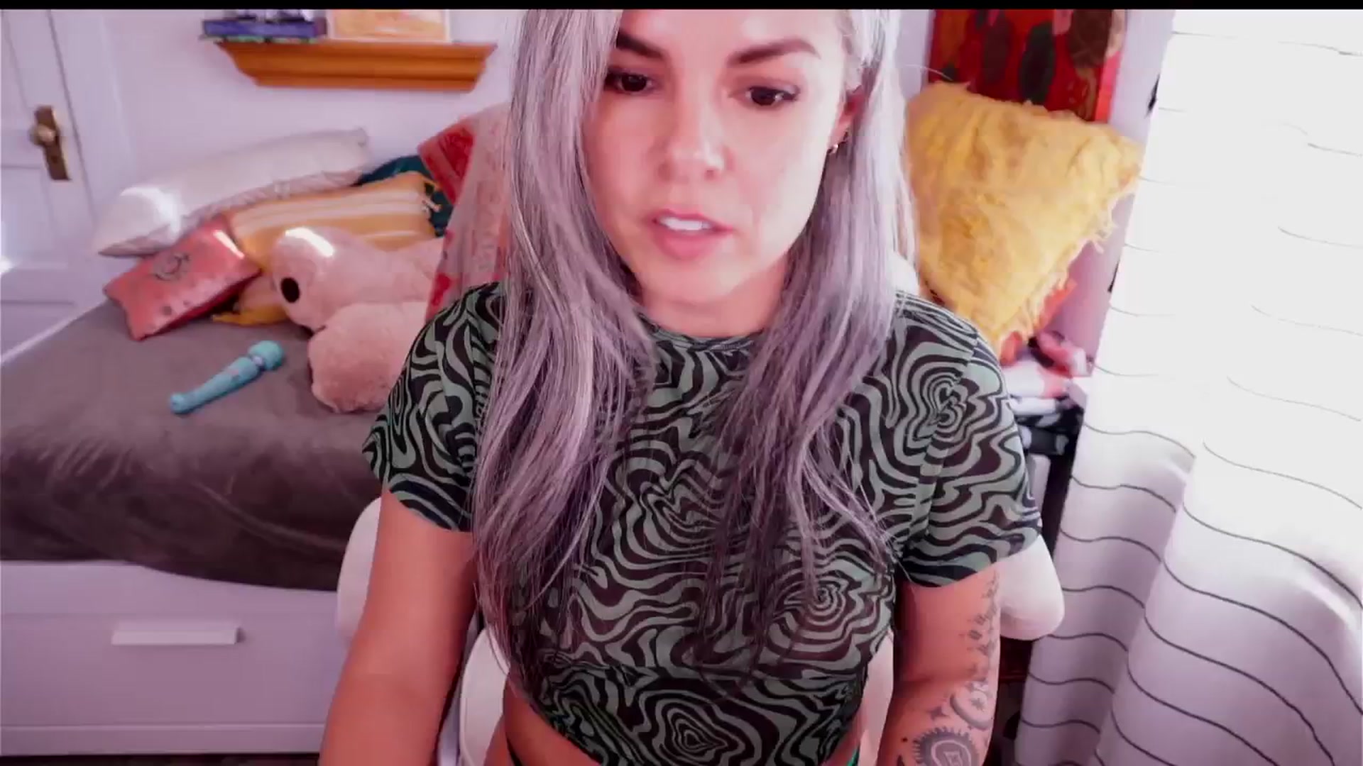 Gallery image thumbnail from AprilJames's myfreecams stream on, 11/16/2025, 20:52 image 10 of 20