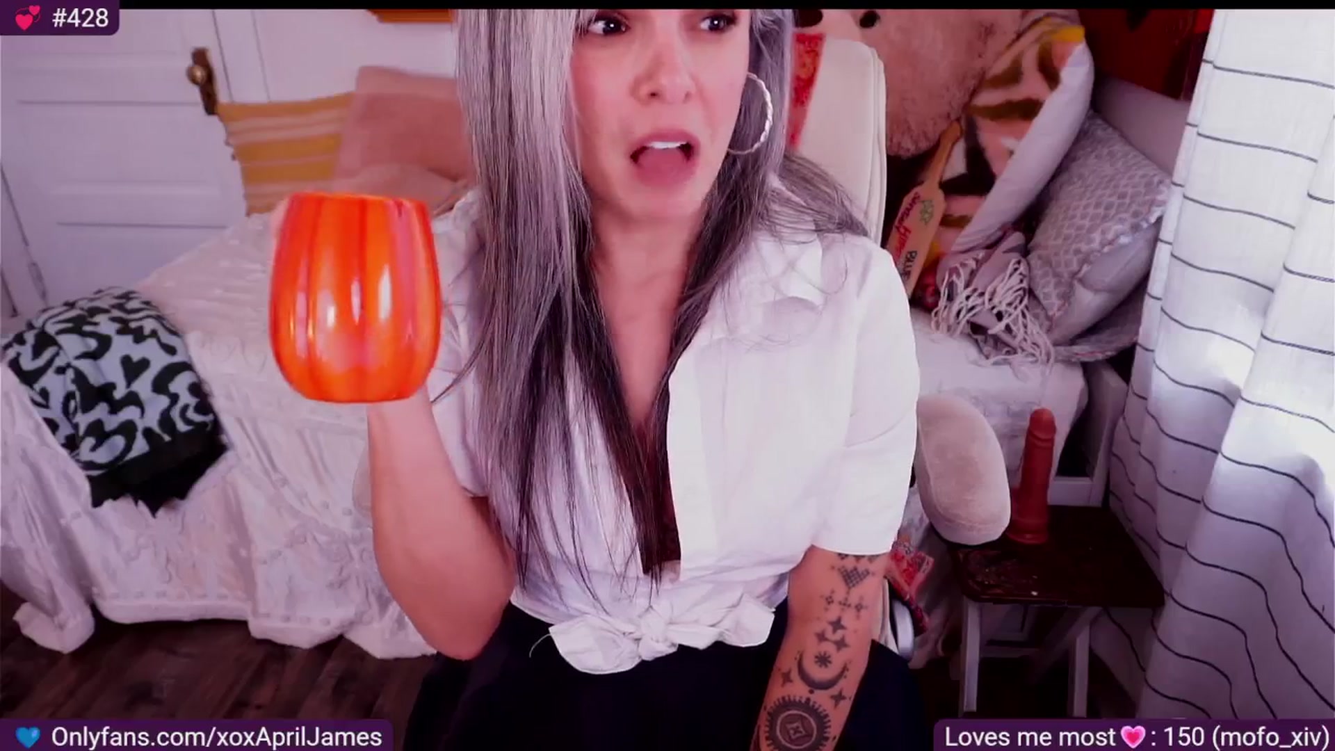 Gallery image thumbnail from AprilJames's myfreecams stream on, 11/30/2025, 22:26 image 12 of 20