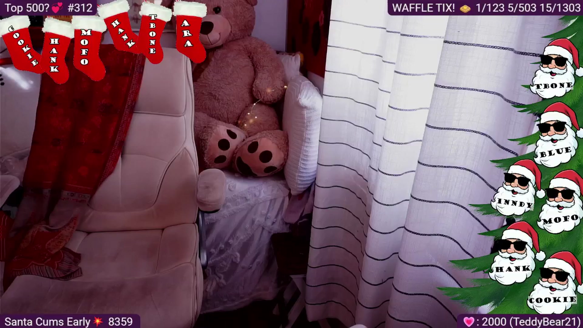 Gallery image thumbnail from AprilJames's myfreecams stream on, 12/24/2025, 21:19 image 17 of 20
