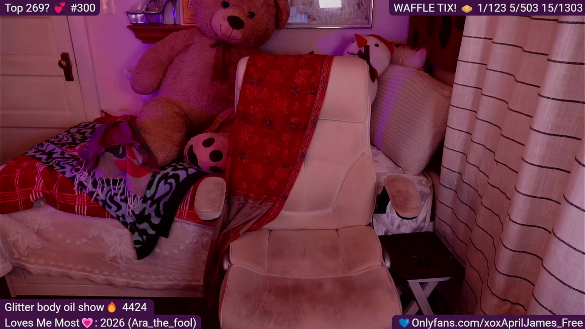 Gallery image thumbnail from AprilJames's myfreecams stream on, 01/01/2026, 03:39 image 7 of 20
