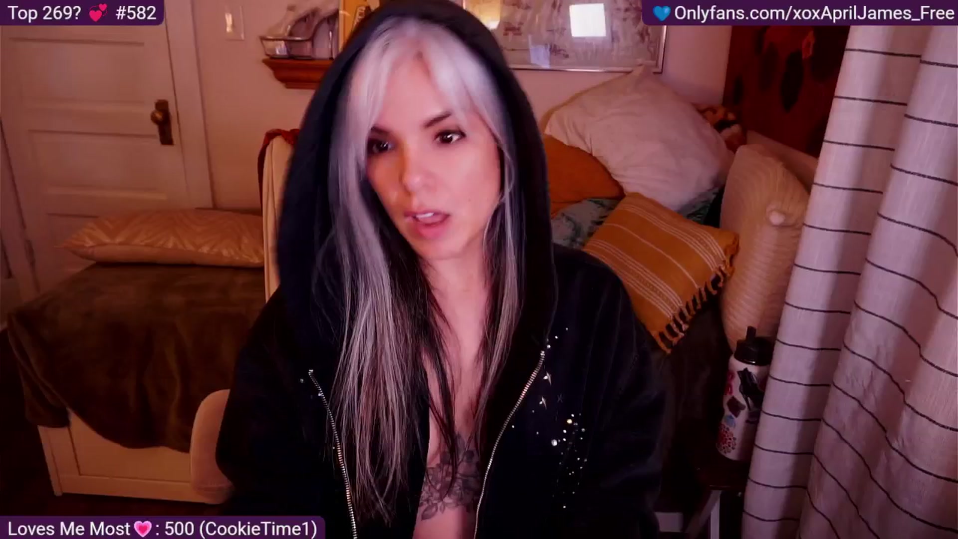 Gallery image thumbnail from AprilJames's myfreecams stream on, 01/11/2026, 02:18 image 4 of 20