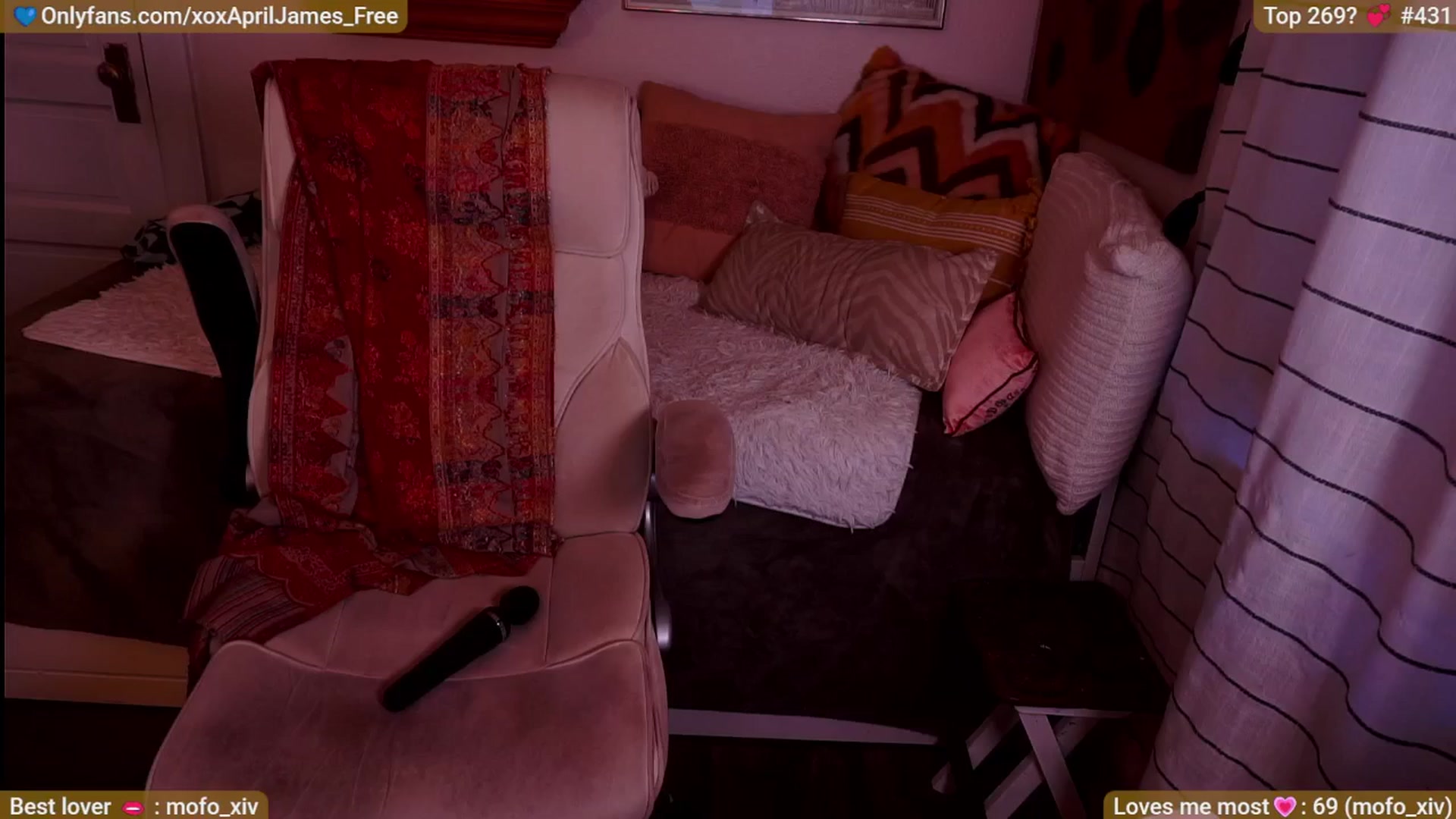Gallery image thumbnail from AprilJames's myfreecams stream on, 01/23/2026, 24:28 image 13 of 20