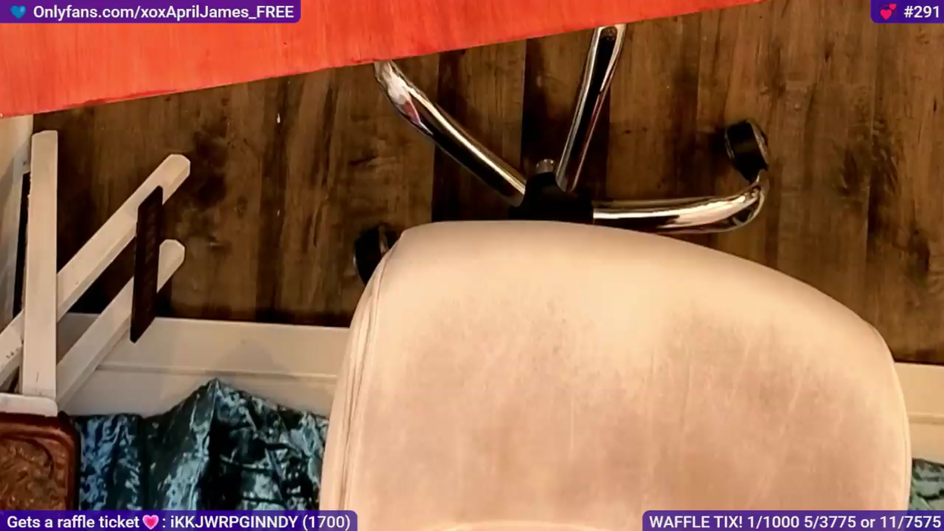 Gallery image thumbnail from AprilJames's myfreecams stream on, 05/24/2026, 02:01 image 6 of 20