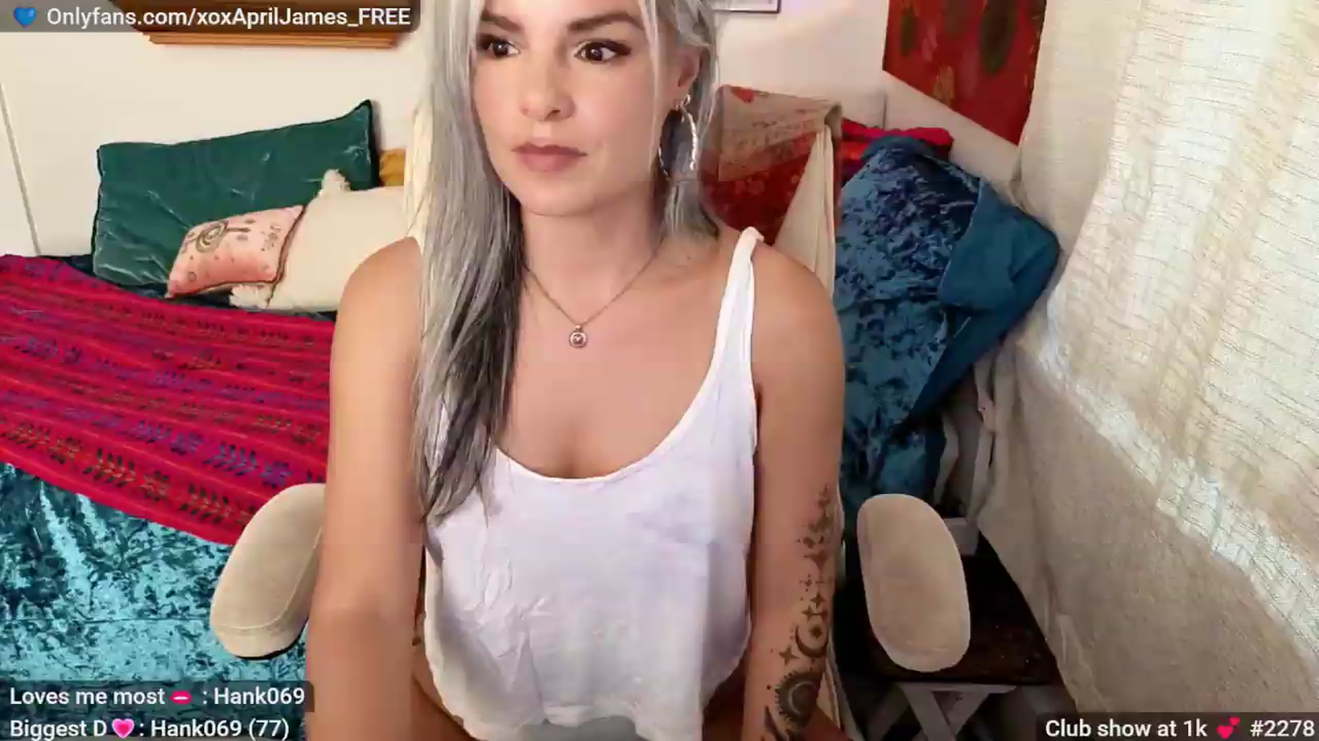 Gallery image thumbnail from AprilJames's myfreecams stream on, 06/19/2026, 23:06 image 15 of 20