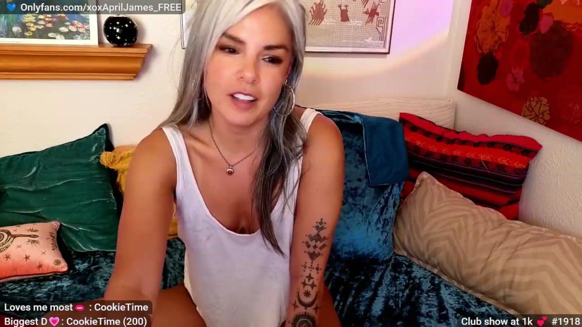 Gallery image thumbnail from AprilJames's myfreecams stream on, 06/20/2026, 24:01 image 16 of 20