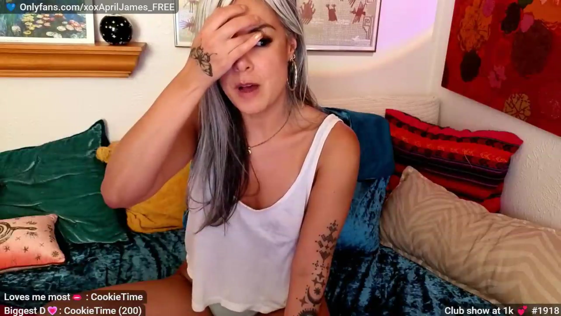 Gallery image thumbnail from AprilJames's myfreecams stream on, 06/20/2026, 24:01 image 15 of 20