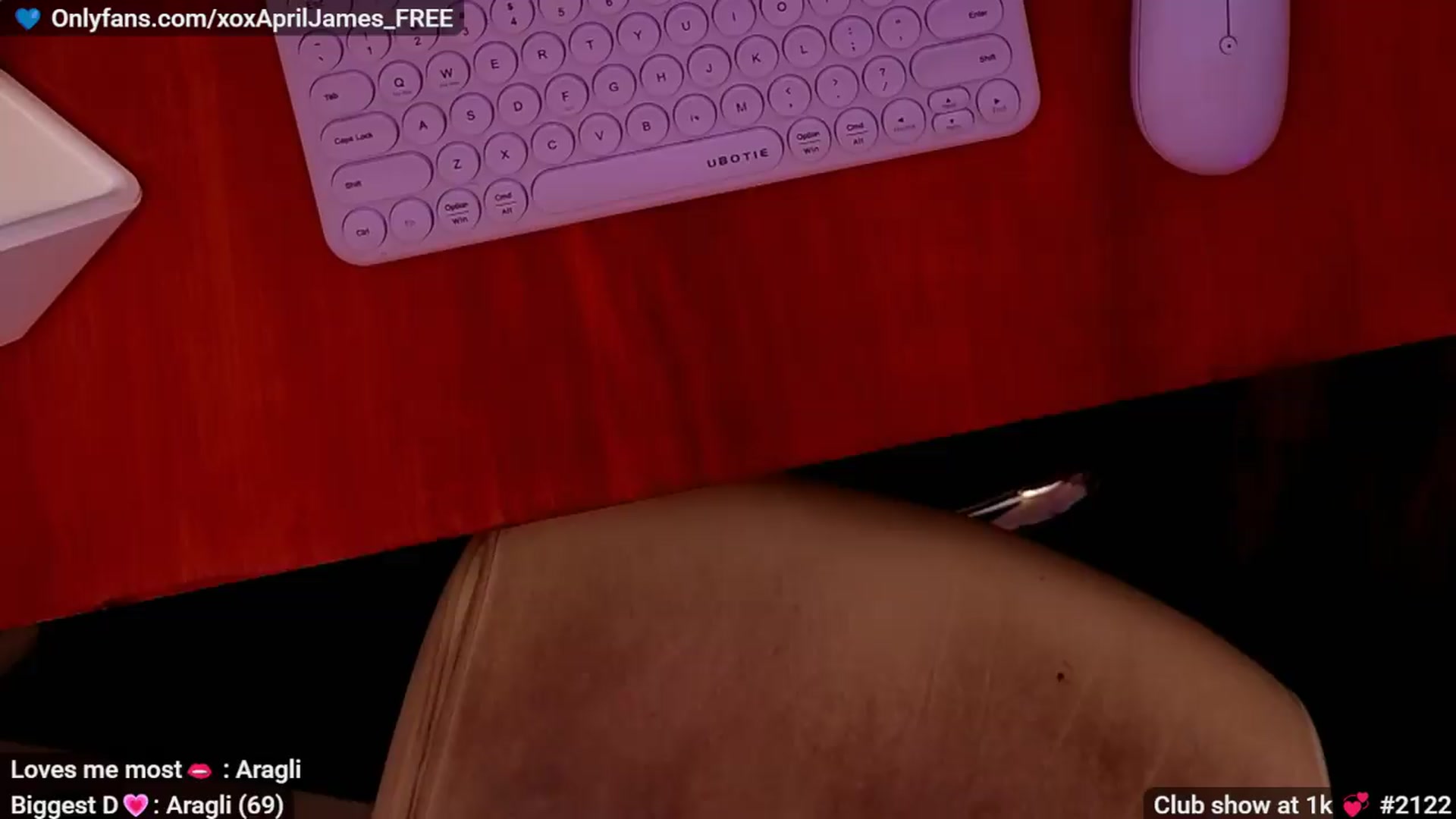Gallery image thumbnail from AprilJames's myfreecams stream on, 06/27/2026, 24:41 image 9 of 20