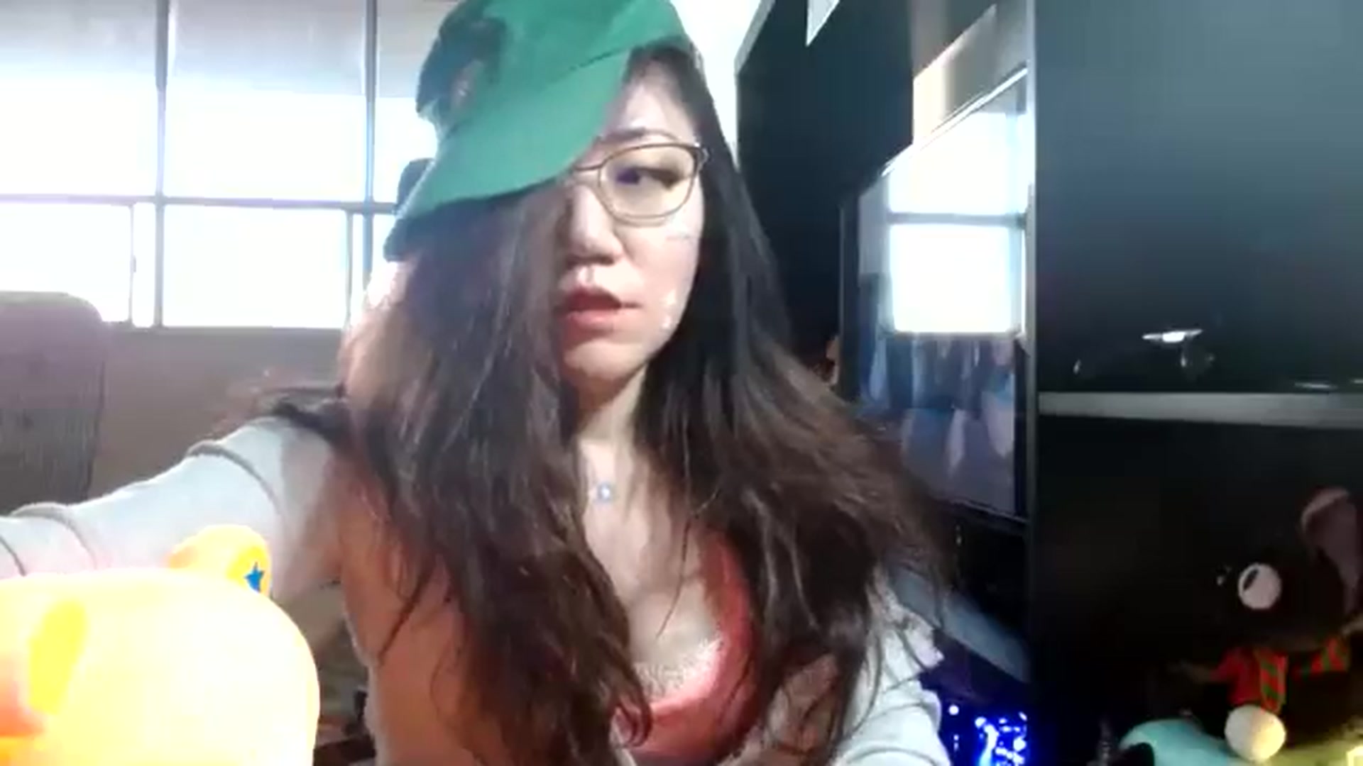 Gallery image thumbnail from AprilJazzHyde's myfreecams stream on, 05/07/2024, 24:35 image 18 of 20