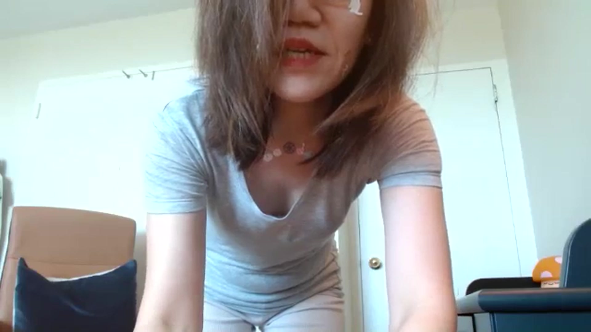 Gallery image thumbnail from AprilMei's myfreecams stream on, 07/01/2024, 22:16 image 10 of 20