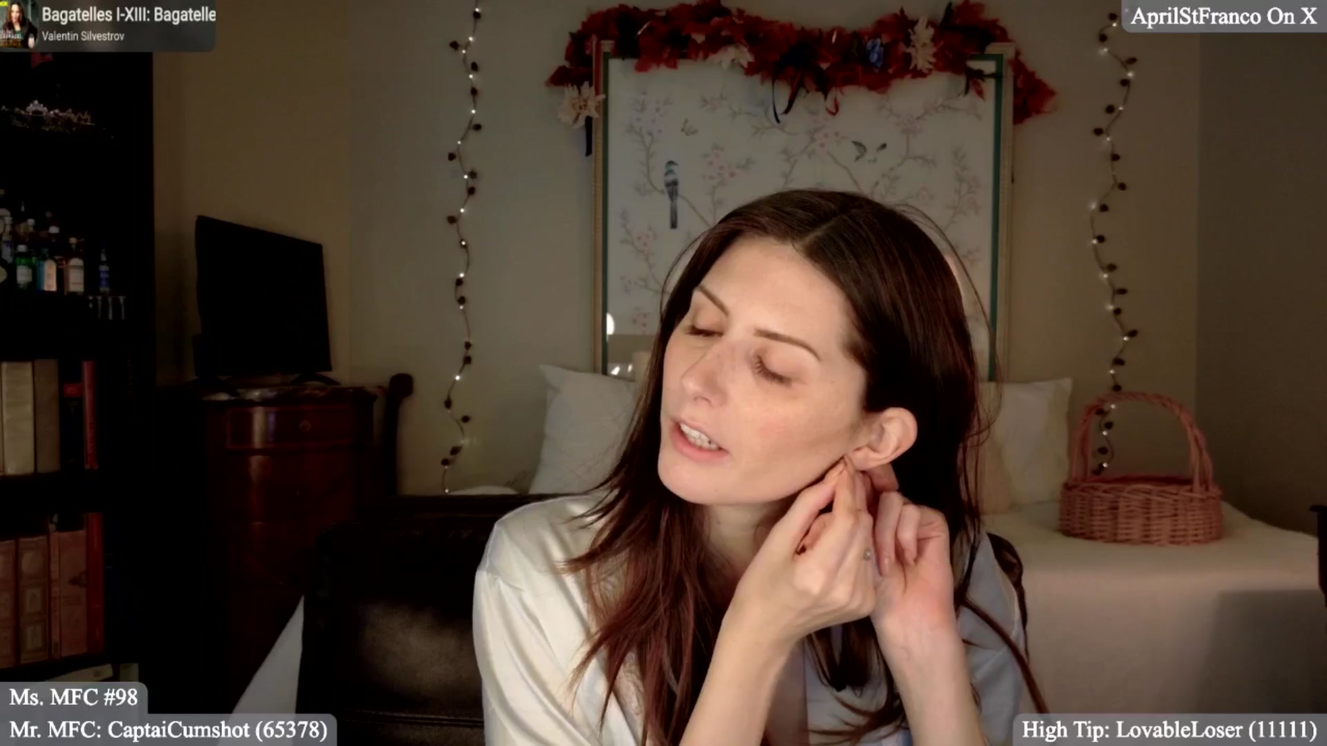 Gallery image thumbnail from AprilStFranco's myfreecams stream on, 11/20/2025, 18:32 image 6 of 20