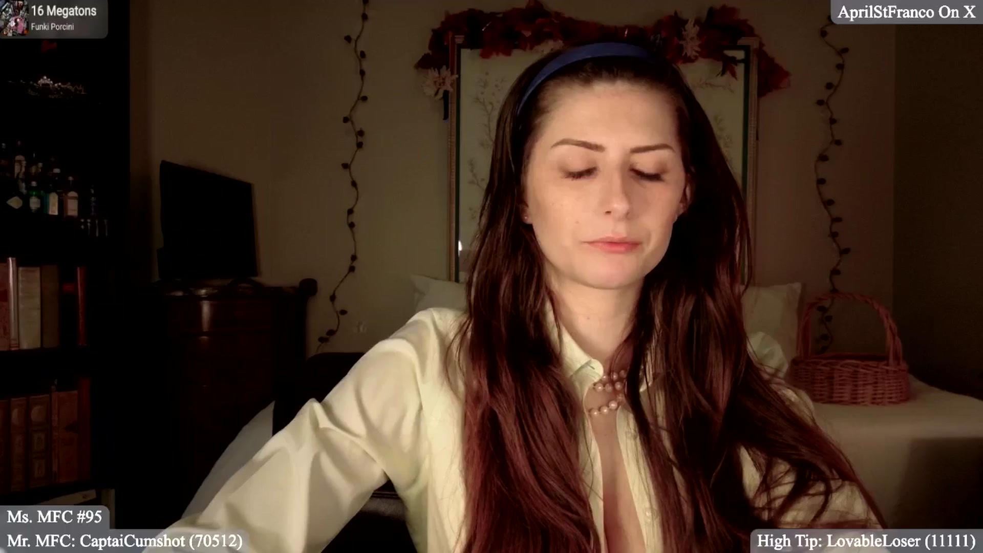 Gallery image thumbnail from AprilStFranco's myfreecams stream on, 11/22/2025, 05:38 image 8 of 20
