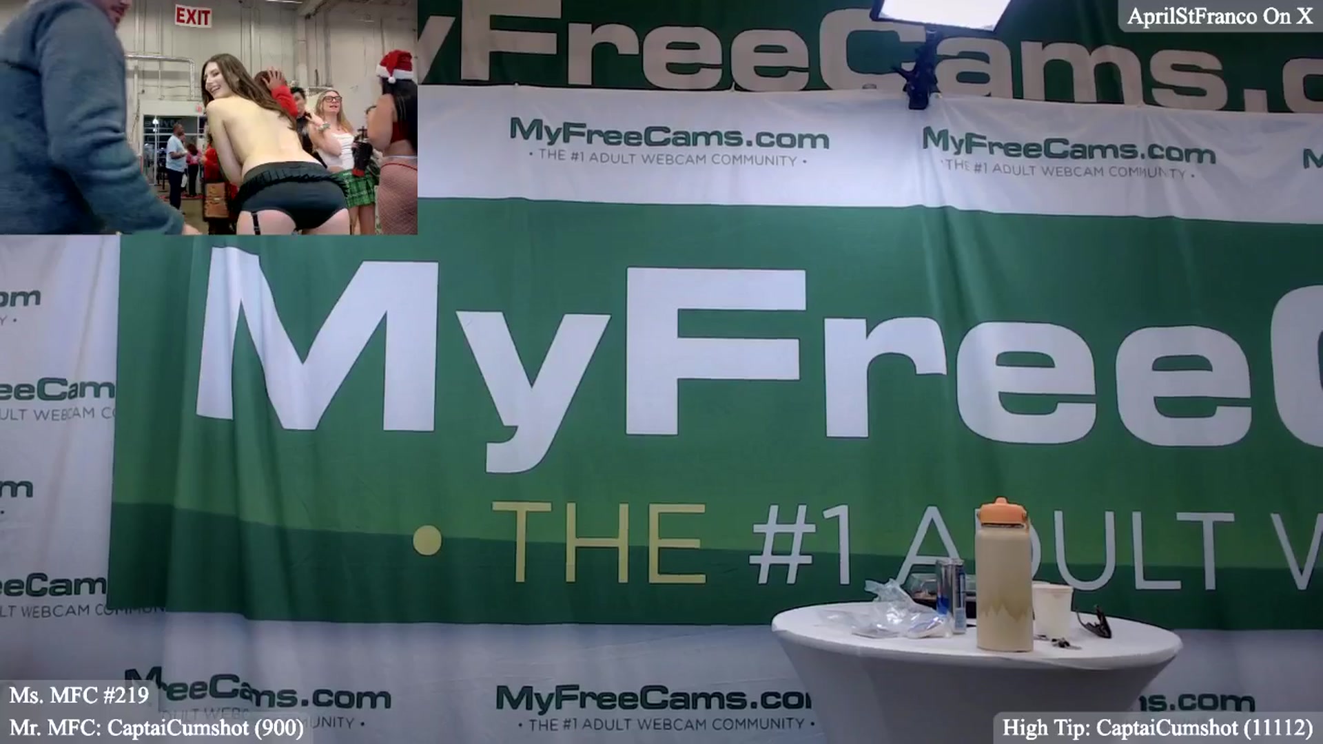 Gallery image thumbnail from AprilStFranco's myfreecams stream on, 12/07/2025, 01:31 image 17 of 20