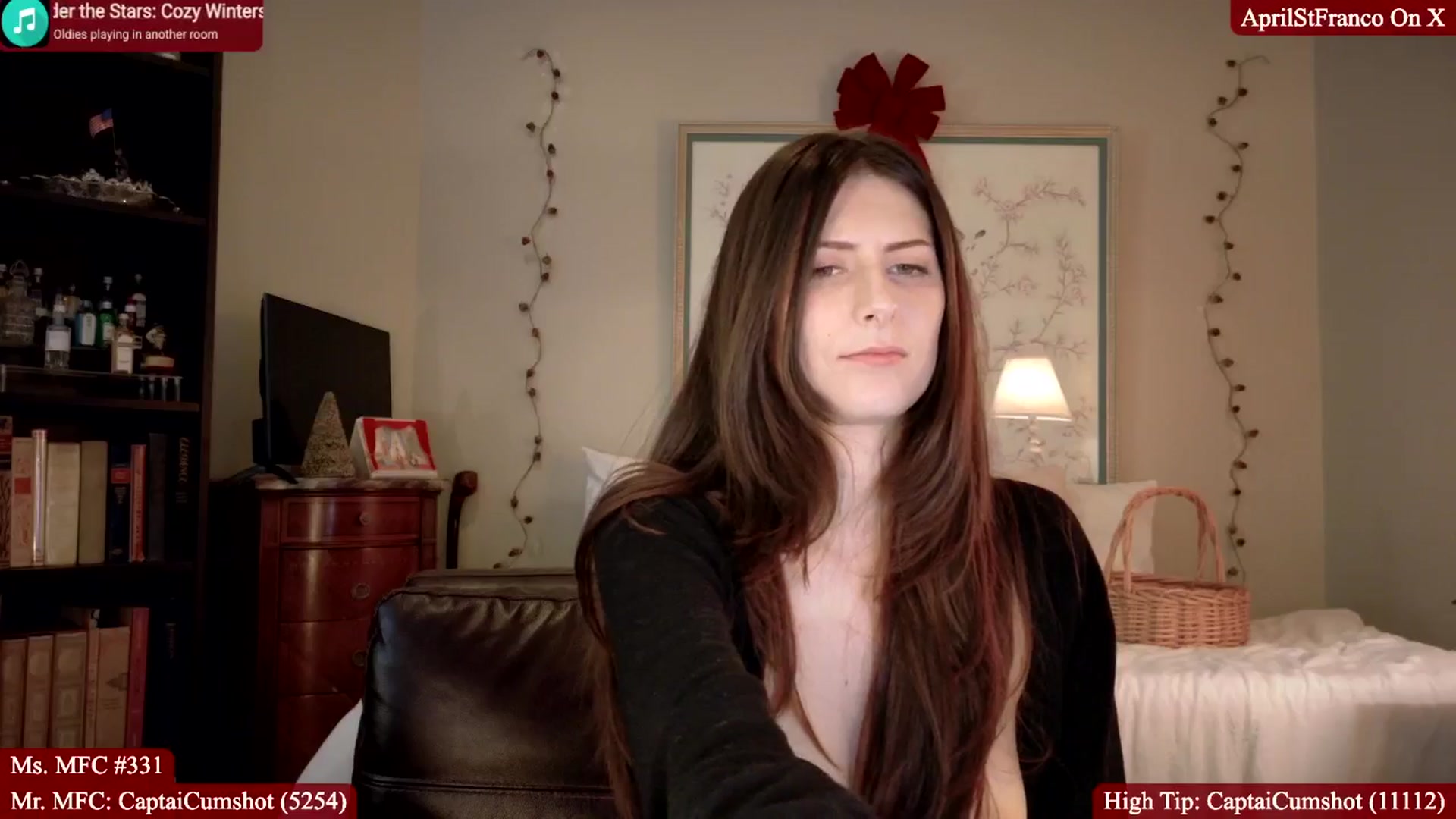 Gallery image thumbnail from AprilStFranco's myfreecams stream on, 12/18/2025, 22:59 image 6 of 20