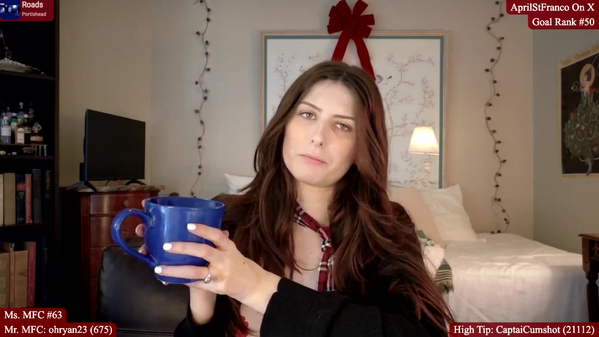 Gallery image thumbnail from AprilStFranco's myfreecams stream on, 01/06/2026, 21:44 image 5 of 20
