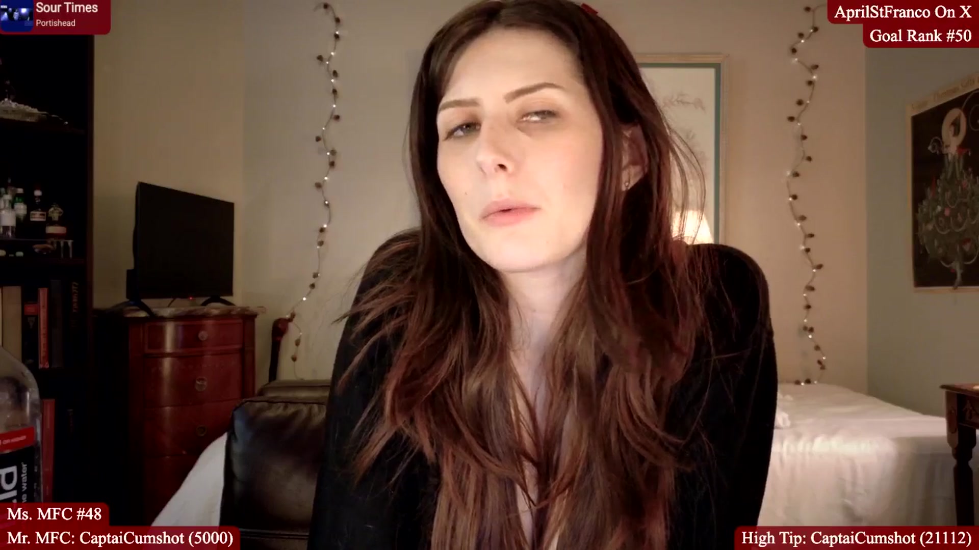 Gallery image thumbnail from AprilStFranco's myfreecams stream on, 01/07/2026, 24:57 image 16 of 20