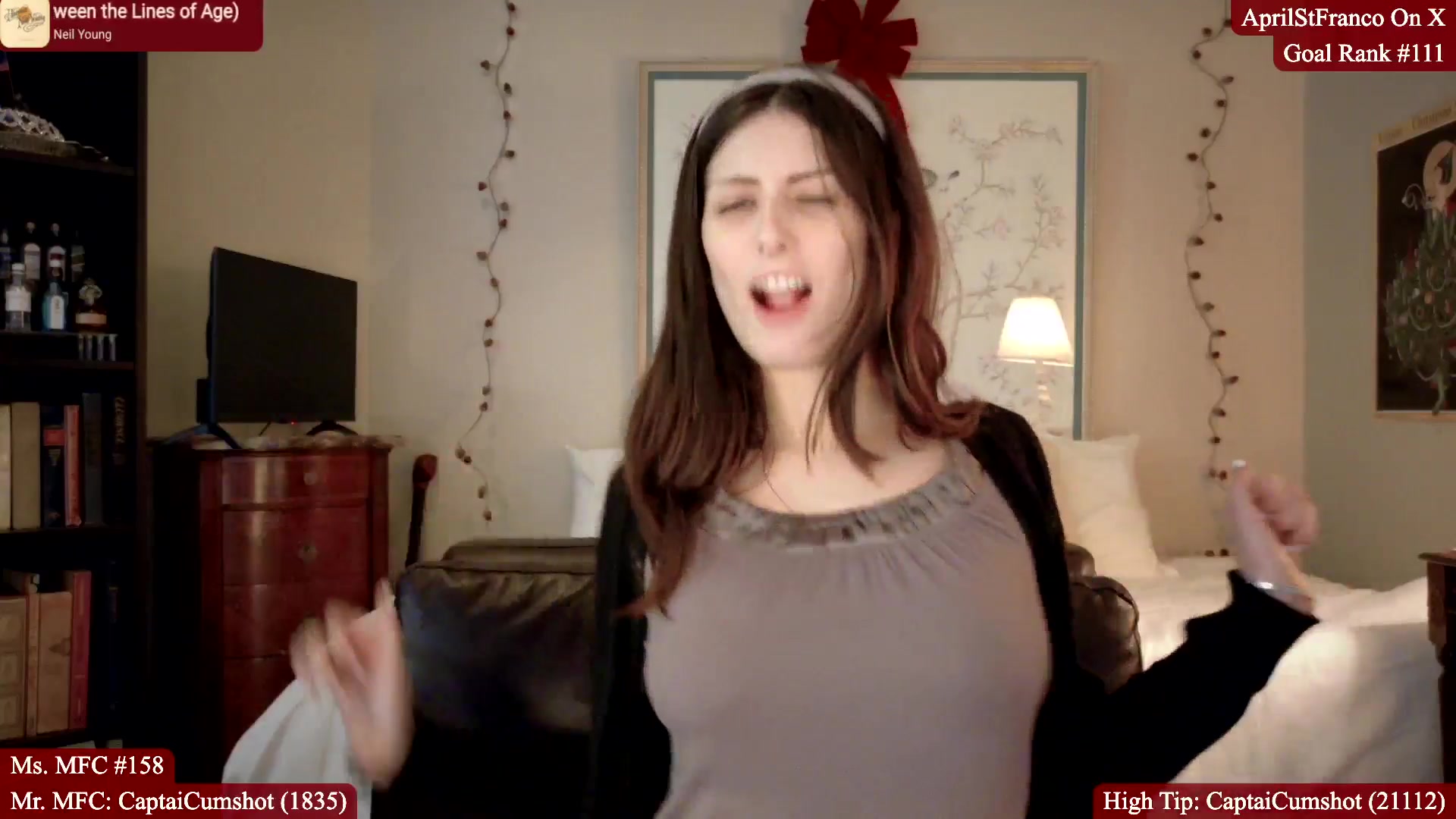 Gallery image thumbnail from AprilStFranco's myfreecams stream on, 01/20/2026, 21:45 image 11 of 20