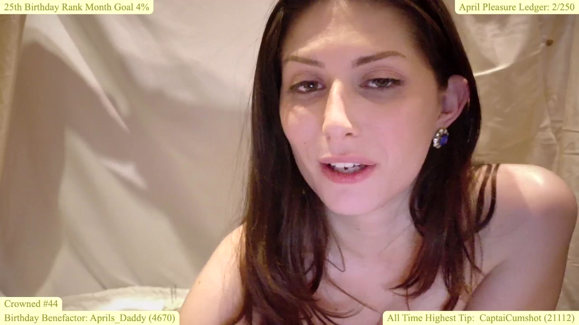 Gallery image thumbnail from AprilStFranco's myfreecams stream on, 04/02/2026, 03:58 image 11 of 20