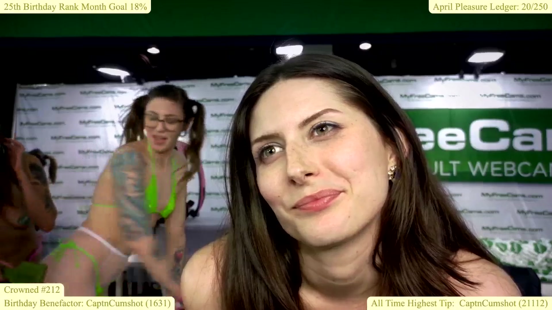 Gallery image thumbnail from AprilStFranco's myfreecams stream on, 04/12/2026, 01:25 image 16 of 20