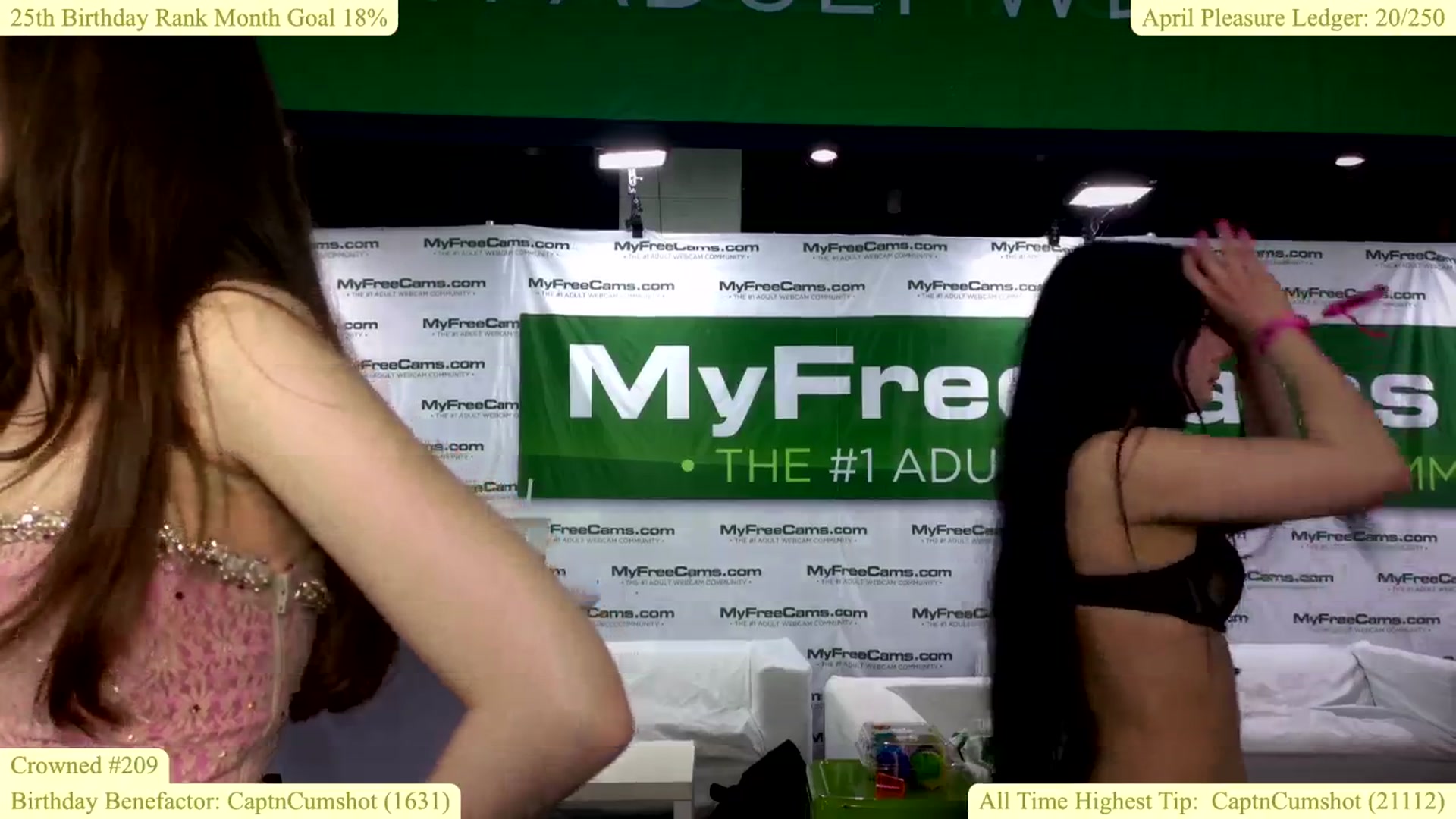 Gallery image thumbnail from AprilStFranco's myfreecams stream on, 04/12/2026, 03:03 image 3 of 20