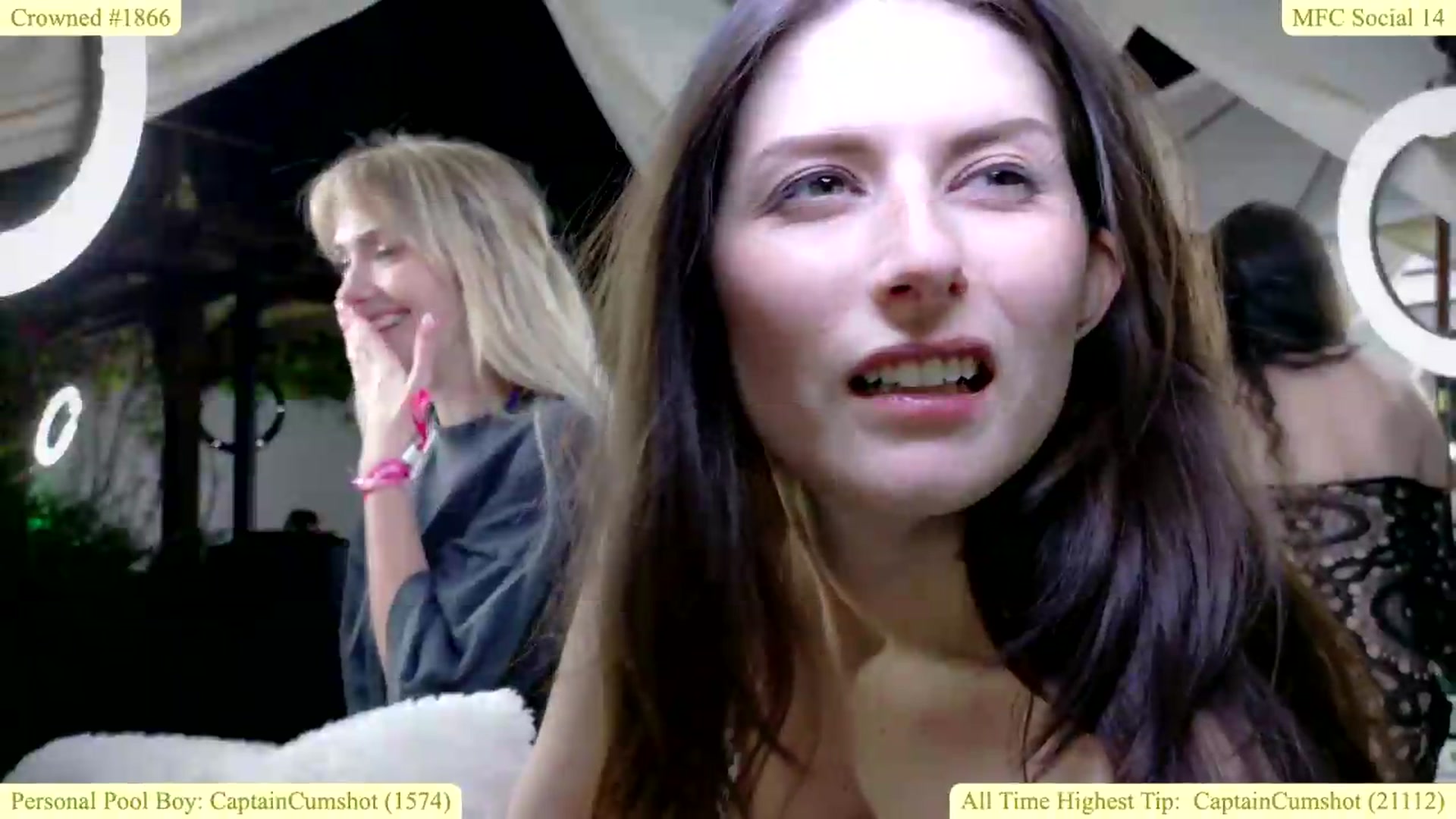 Gallery image thumbnail from AprilStFranco's myfreecams stream on, 05/20/2026, 05:03 image 9 of 20