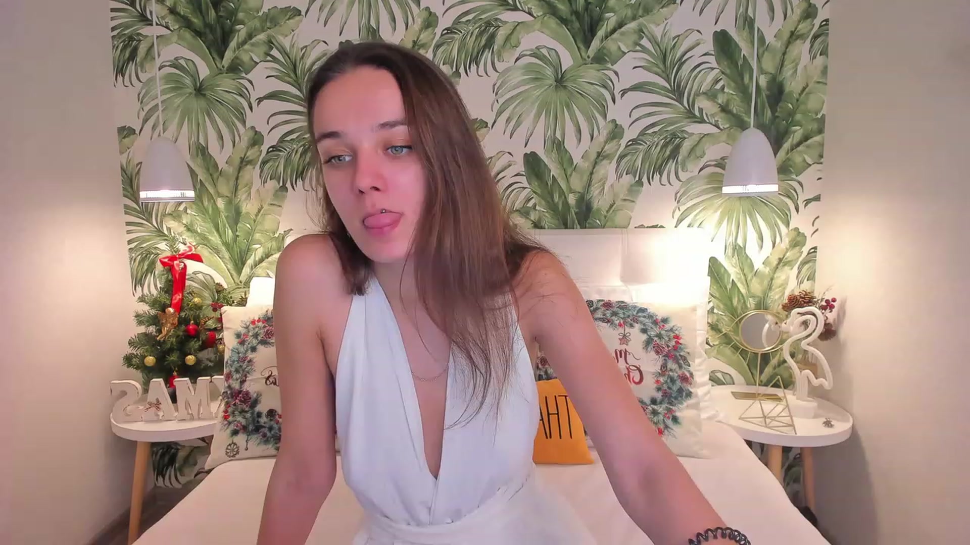 Gallery image thumbnail from AprilWong's myfreecams stream on, 01/04/2023, 18:58 image 18 of 20