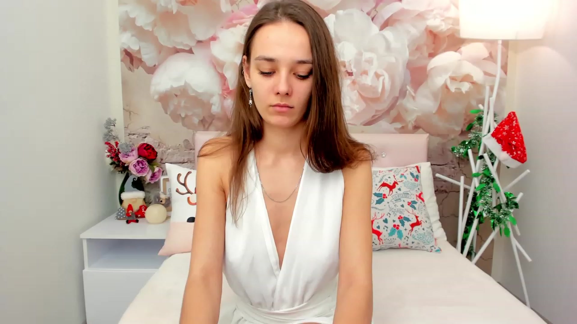 Gallery image thumbnail from AprilWong's myfreecams stream on, 01/05/2023, 13:19 image 7 of 20