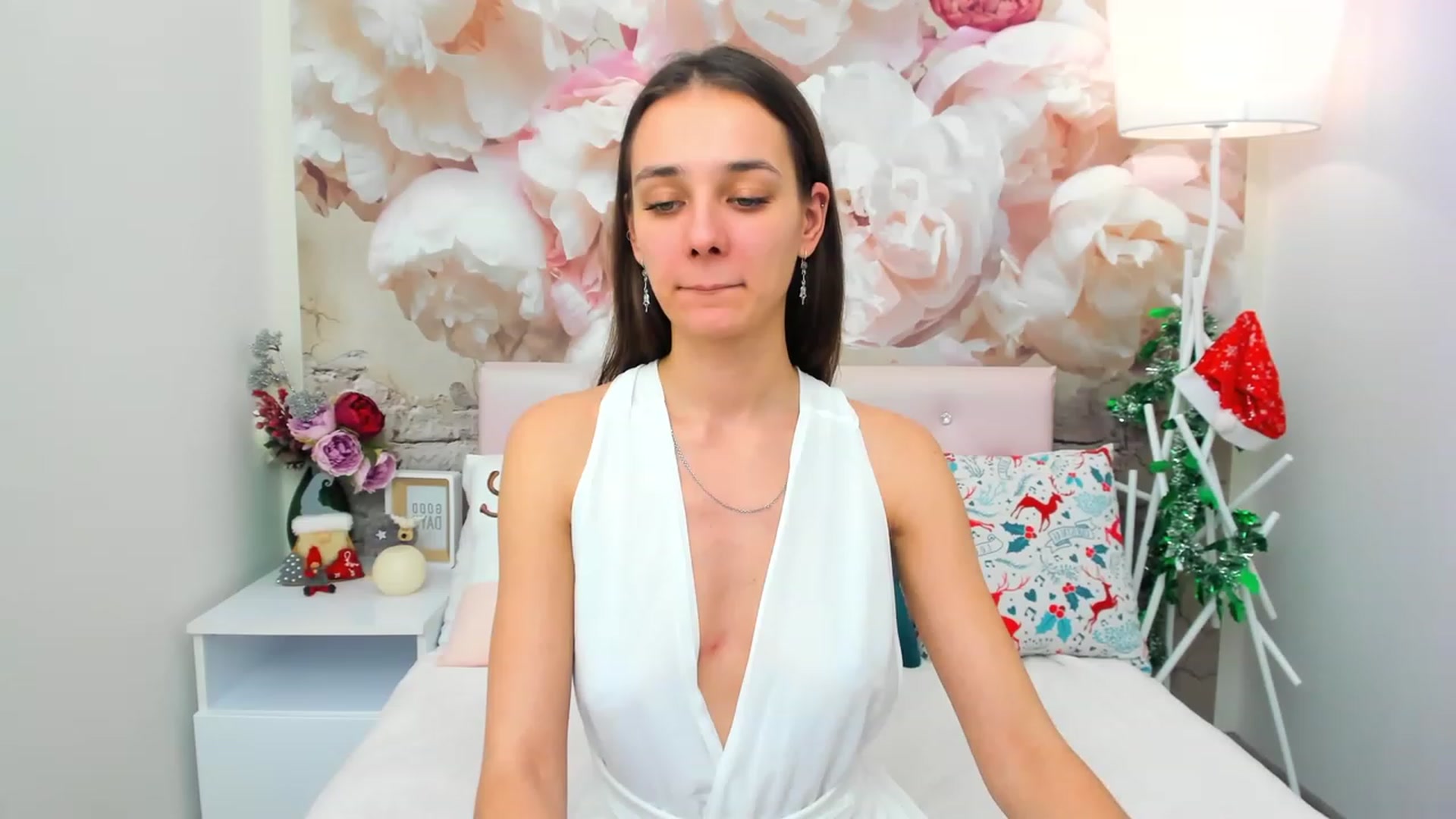 Gallery image thumbnail from AprilWong's myfreecams stream on, 01/07/2023, 20:25 image 13 of 20