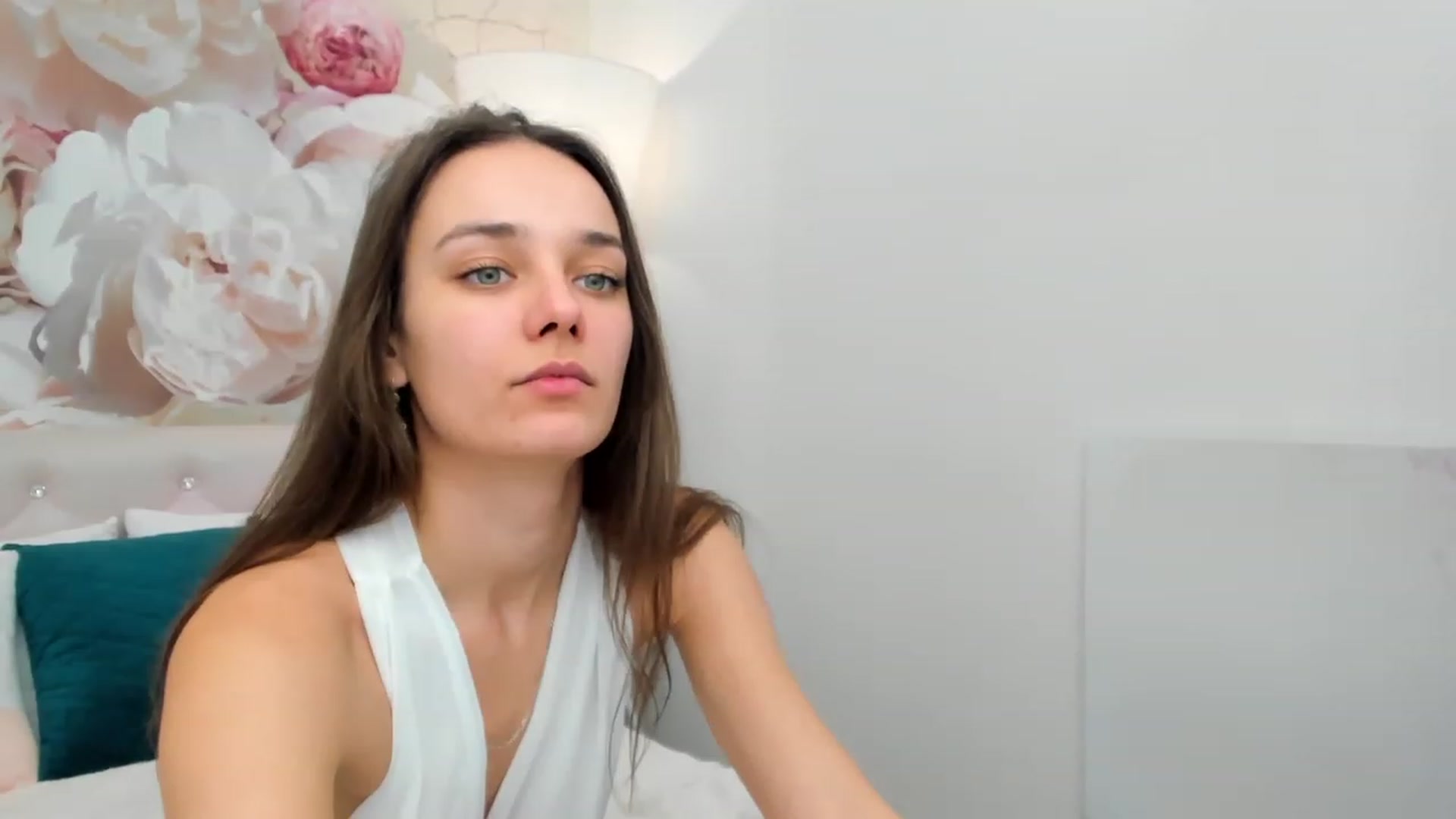 Gallery image thumbnail from AprilWong's myfreecams stream on, 01/08/2023, 18:57 image 20 of 20