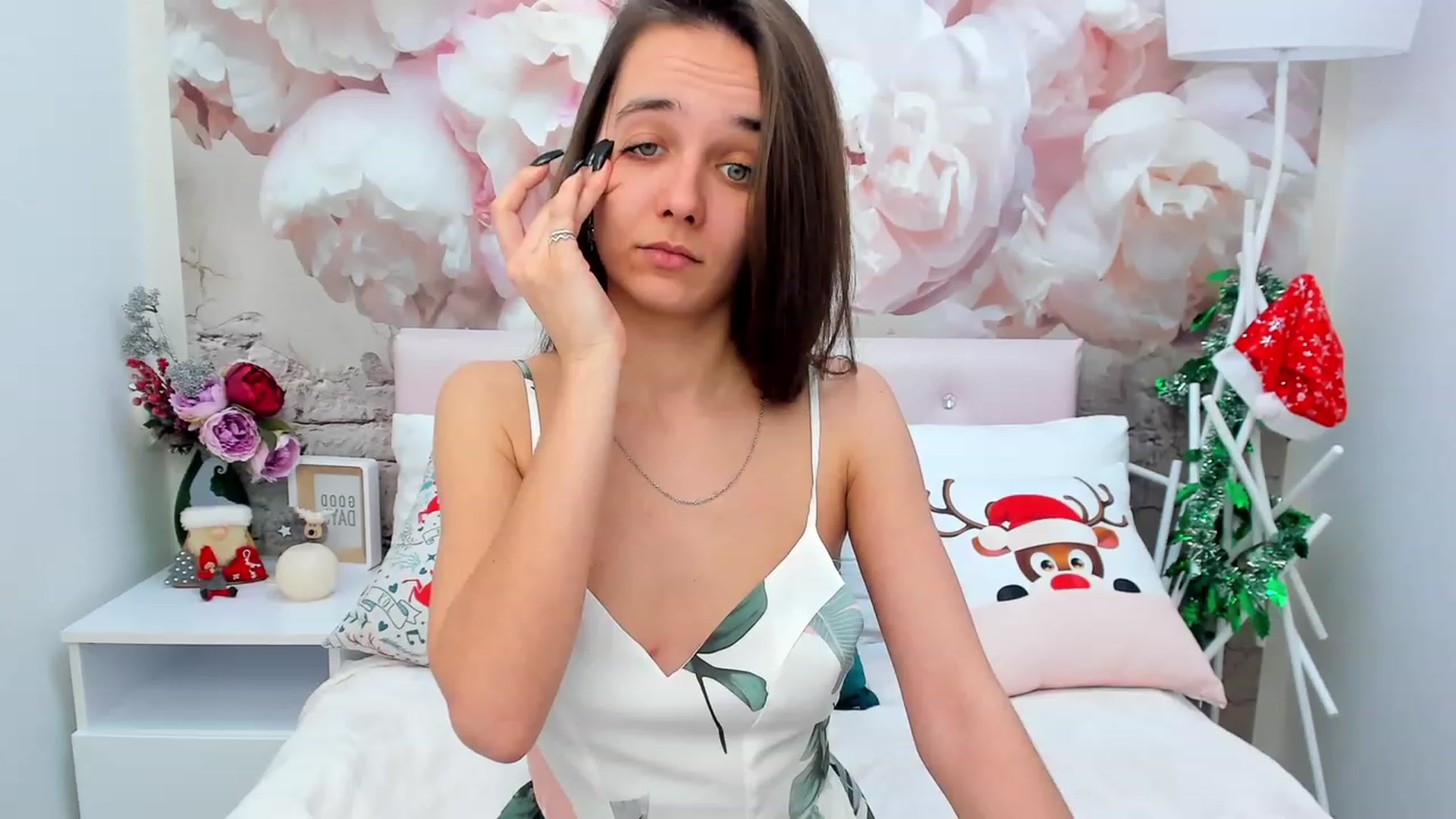 Gallery image thumbnail from AprilWong's myfreecams stream on, 01/09/2023, 19:28 image 2 of 20