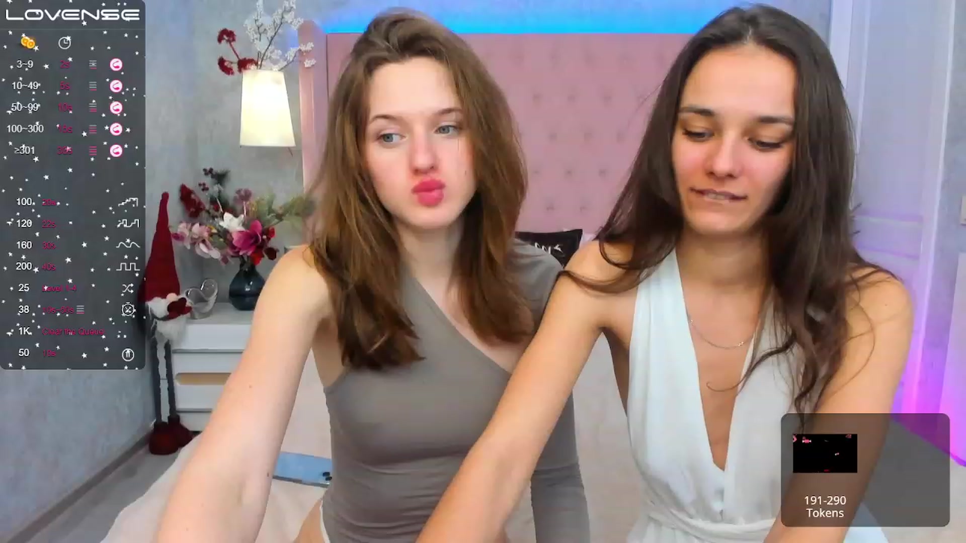 Gallery image thumbnail from AprilWong's myfreecams stream on, 01/16/2023, 18:09 image 11 of 20