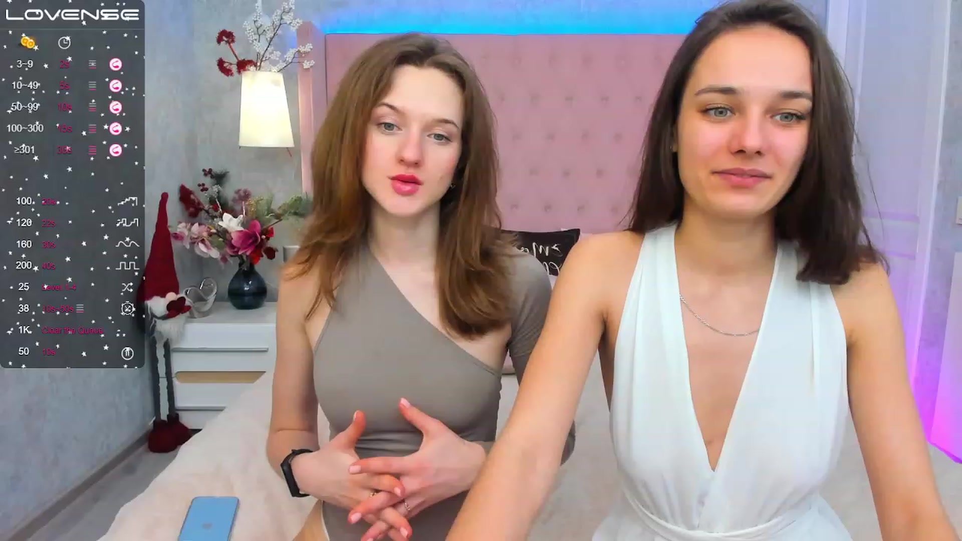 Gallery image thumbnail from AprilWong's myfreecams stream on, 01/16/2023, 18:09 image 3 of 20