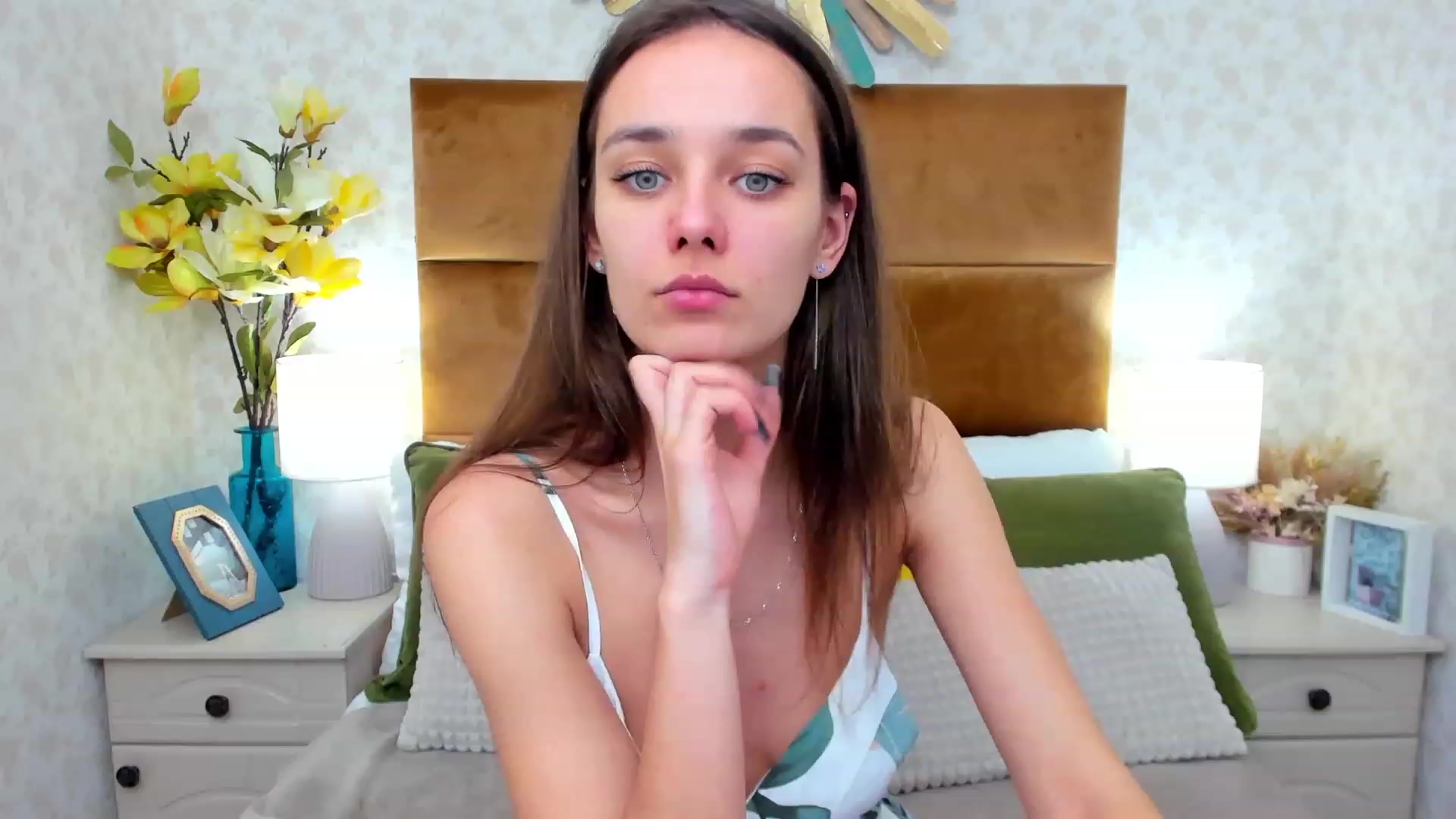 Gallery image thumbnail from AprilWong's myfreecams stream on, 01/18/2023, 14:31 image 17 of 20