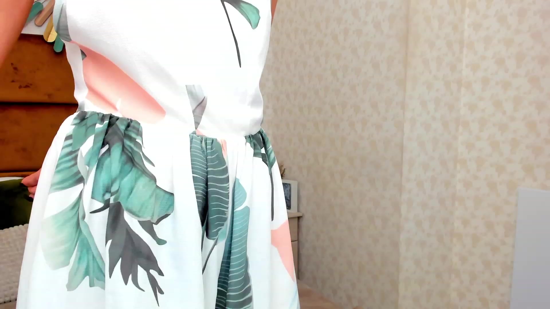 Gallery image thumbnail from AprilWong's myfreecams stream on, 01/18/2023, 19:20 image 6 of 20