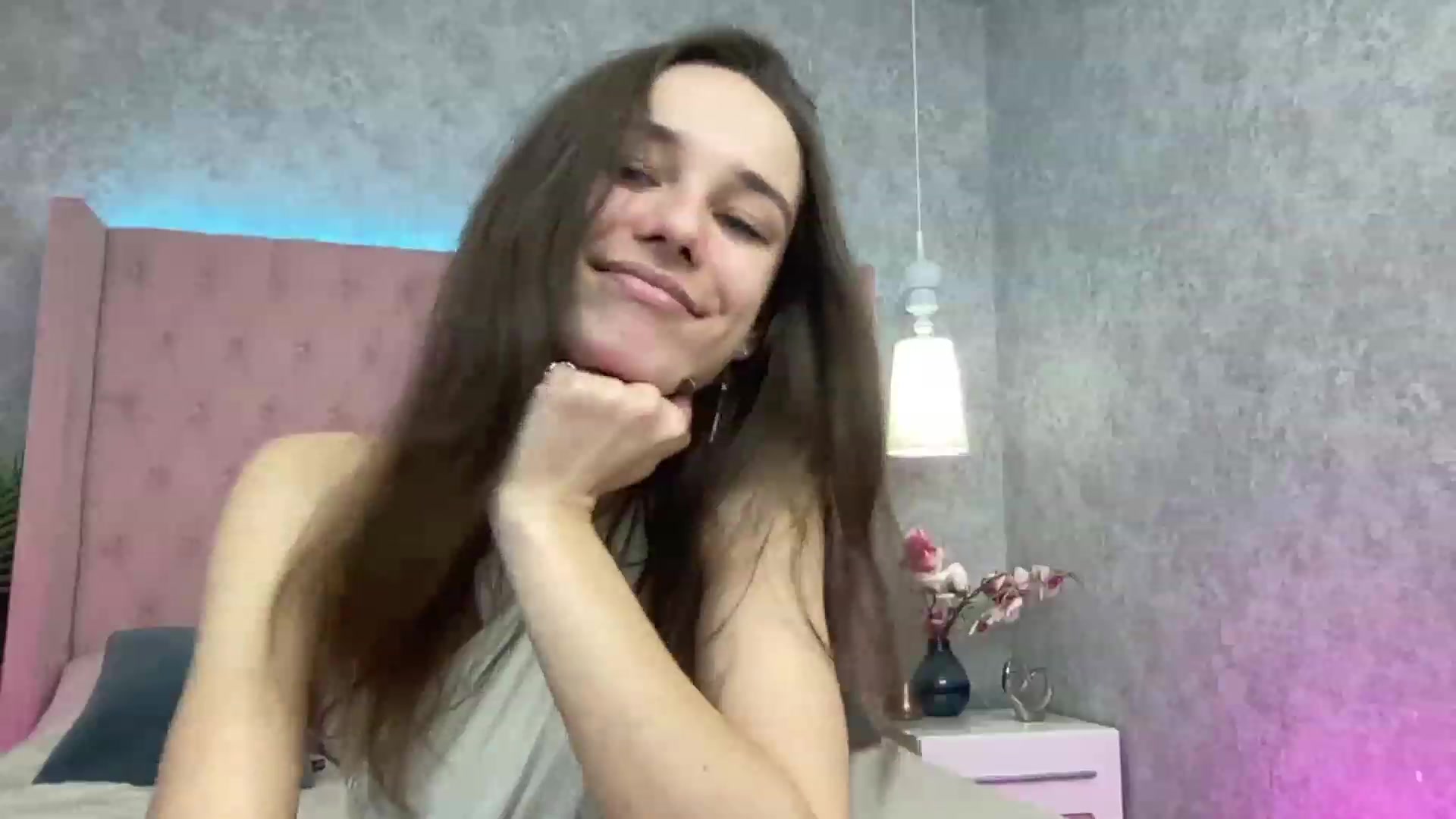 Gallery image thumbnail from AprilWong's myfreecams stream on, 01/21/2023, 15:37 image 19 of 20