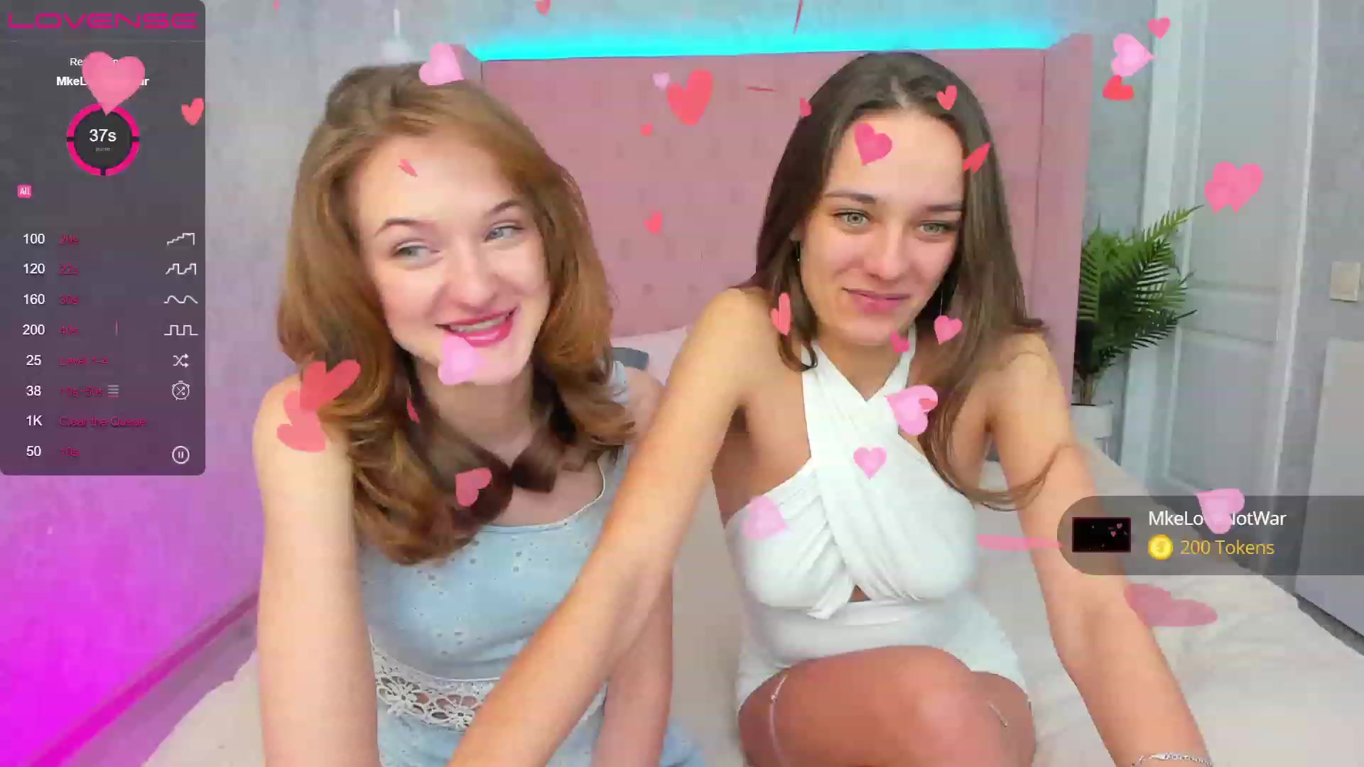 Gallery image thumbnail from AprilWong's myfreecams stream on, 01/21/2023, 16:56 image 1 of 20