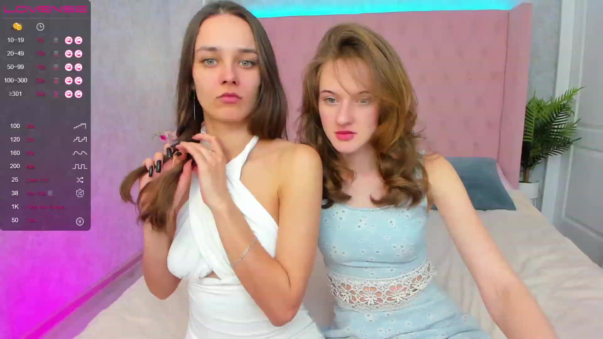 Gallery image thumbnail from AprilWong's myfreecams stream on, 01/21/2023, 17:46 image 15 of 20