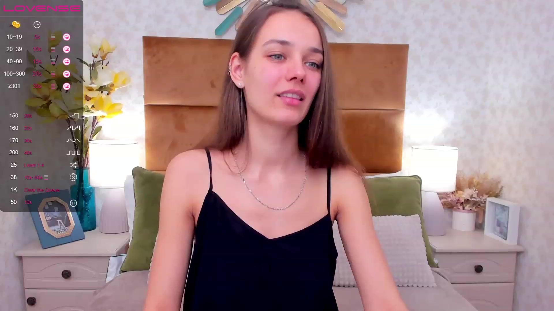Gallery image thumbnail from AprilWong's myfreecams stream on, 01/22/2023, 13:37 image 18 of 20