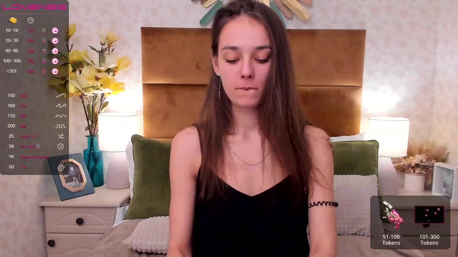 Gallery image thumbnail from AprilWong's myfreecams stream on, 01/22/2023, 17:17 image 6 of 20