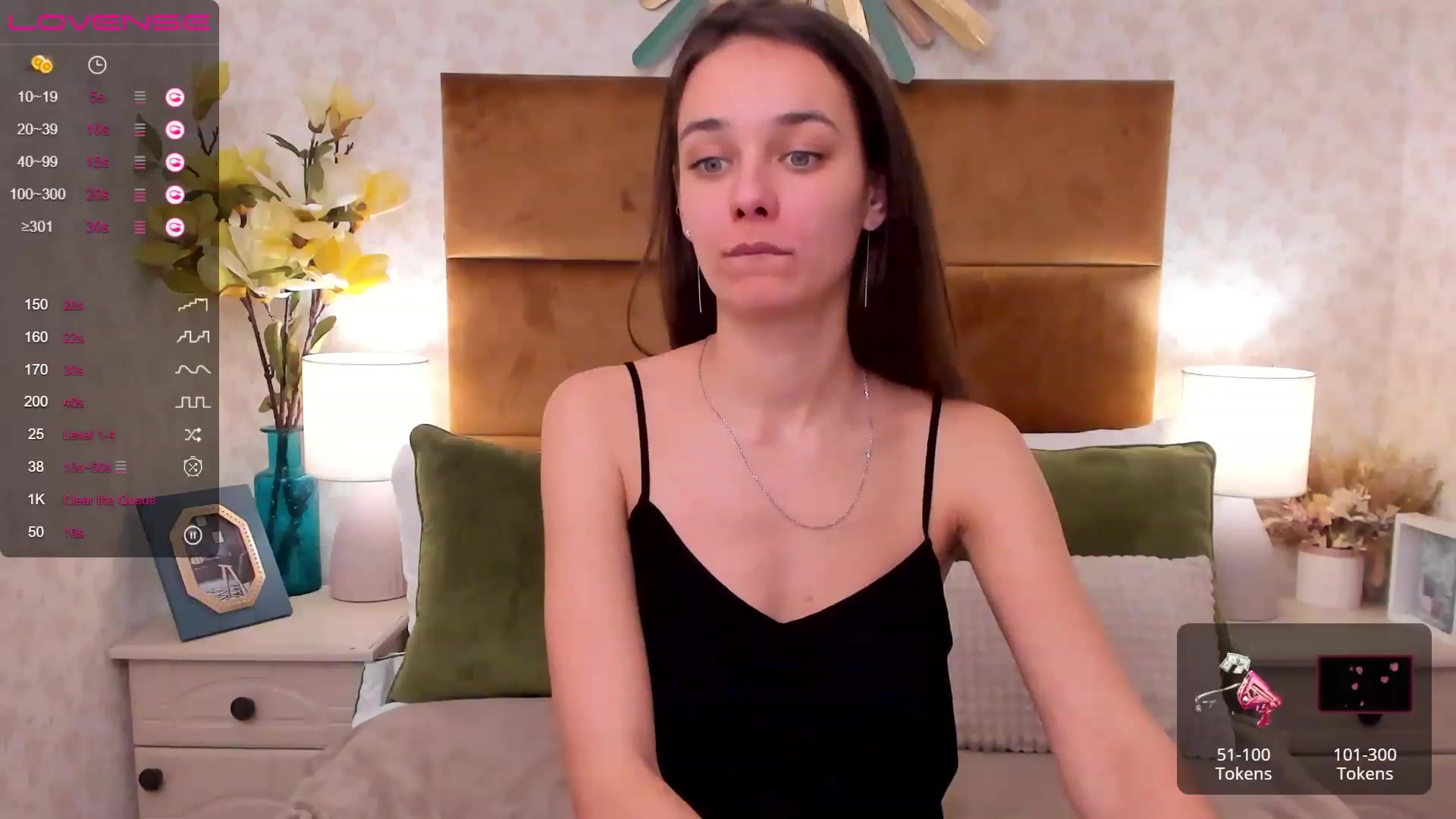 Gallery image thumbnail from AprilWong's myfreecams stream on, 01/22/2023, 19:03 image 7 of 20