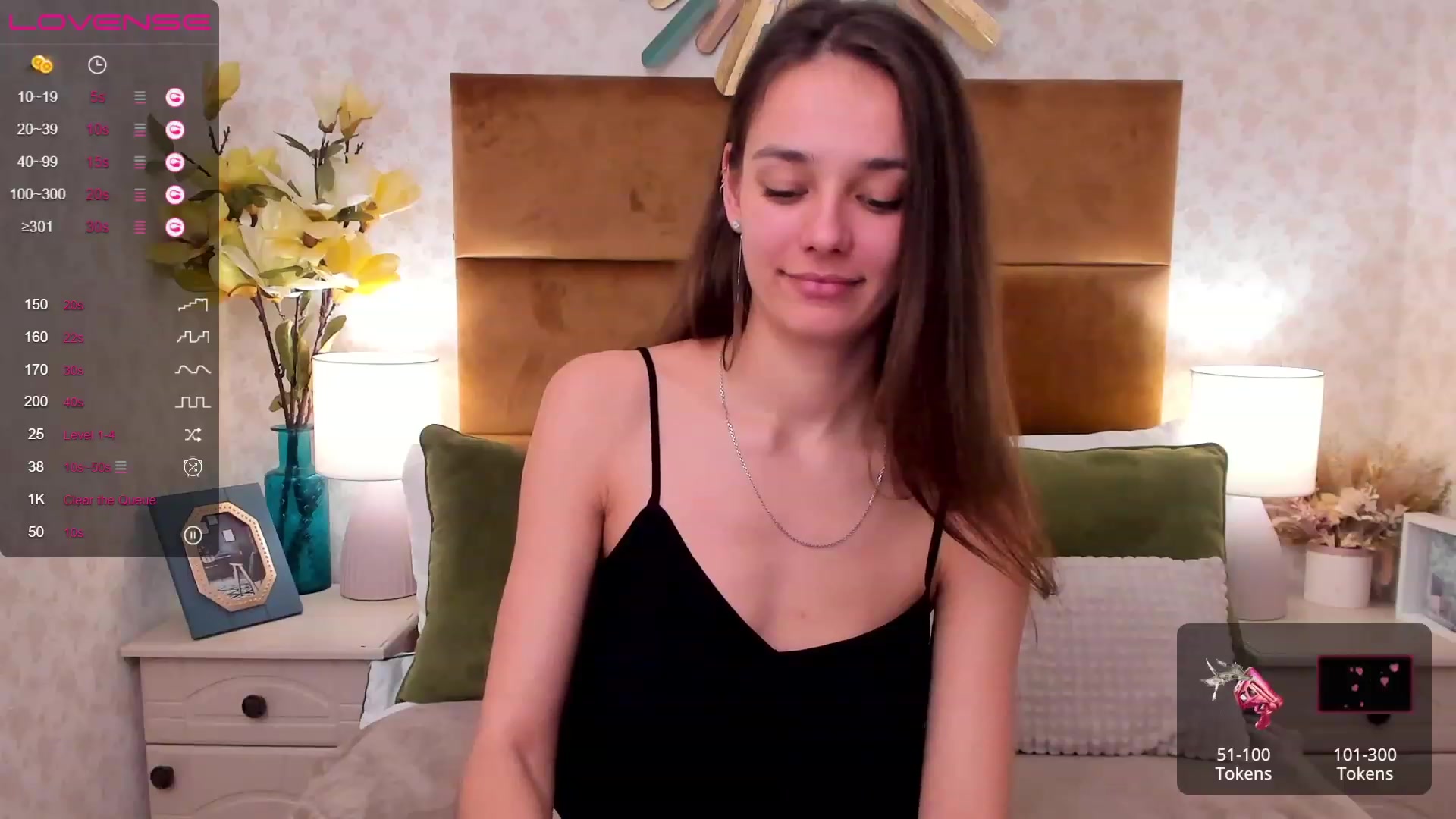 Gallery image thumbnail from AprilWong's myfreecams stream on, 01/22/2023, 19:03 image 11 of 20