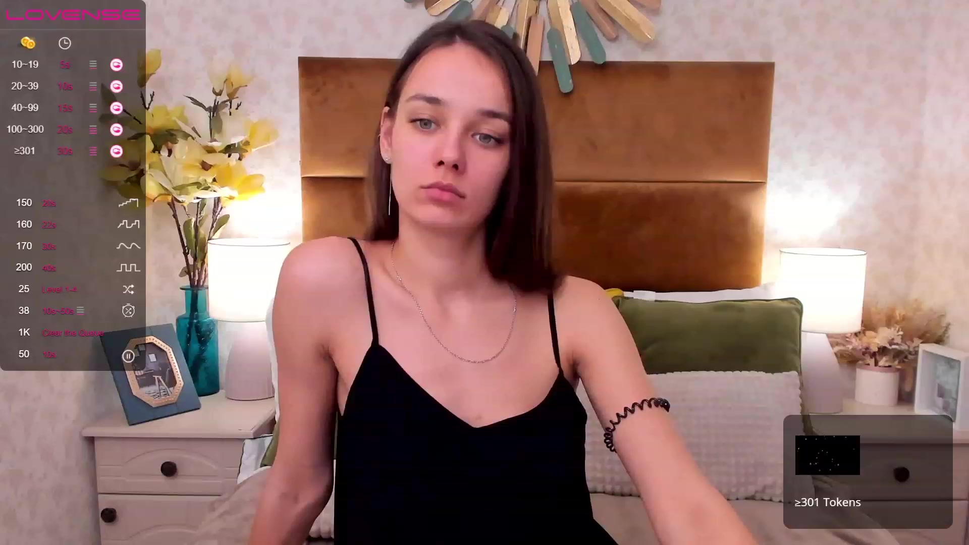 Gallery image thumbnail from AprilWong's myfreecams stream on, 01/22/2023, 19:03 image 1 of 20