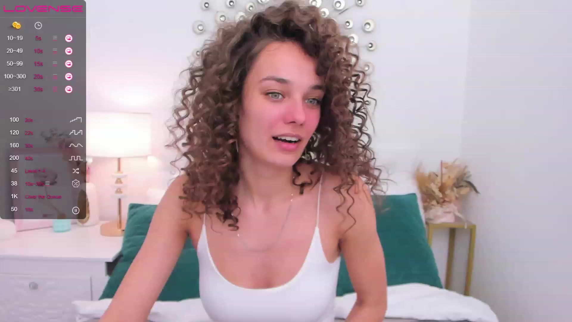 Gallery image thumbnail from AprilWong's myfreecams stream on, 01/25/2023, 16:10 image 14 of 20